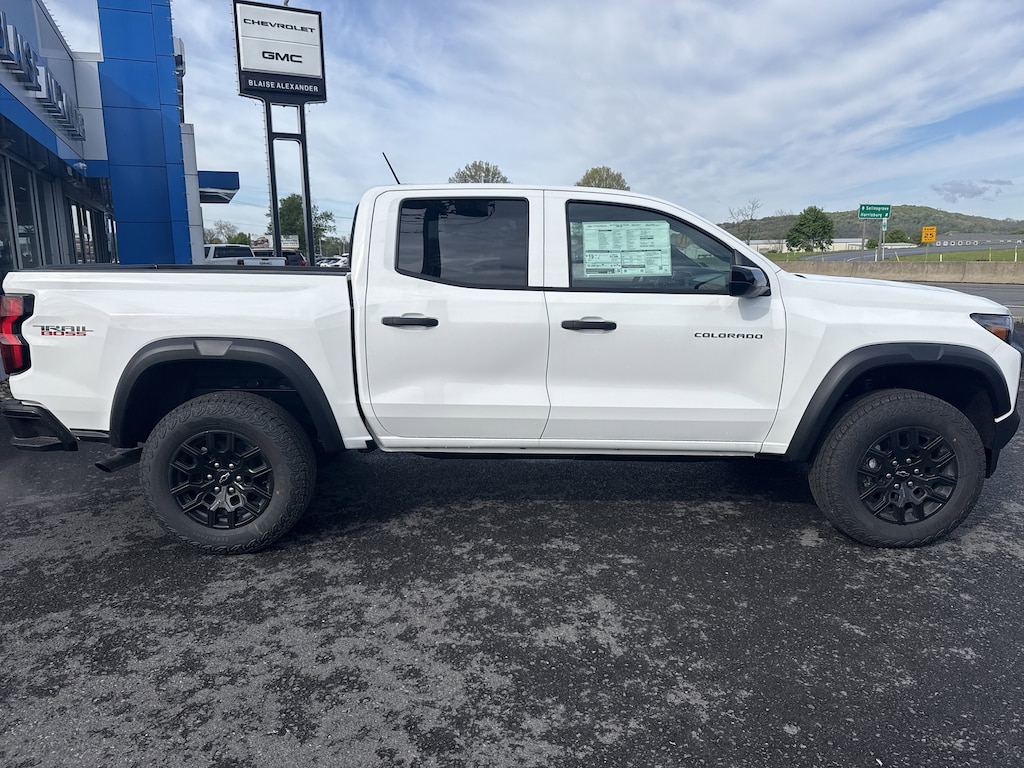 New 2026 Chevrolet Colorado 4WD Trail Boss Truck Crew Cab