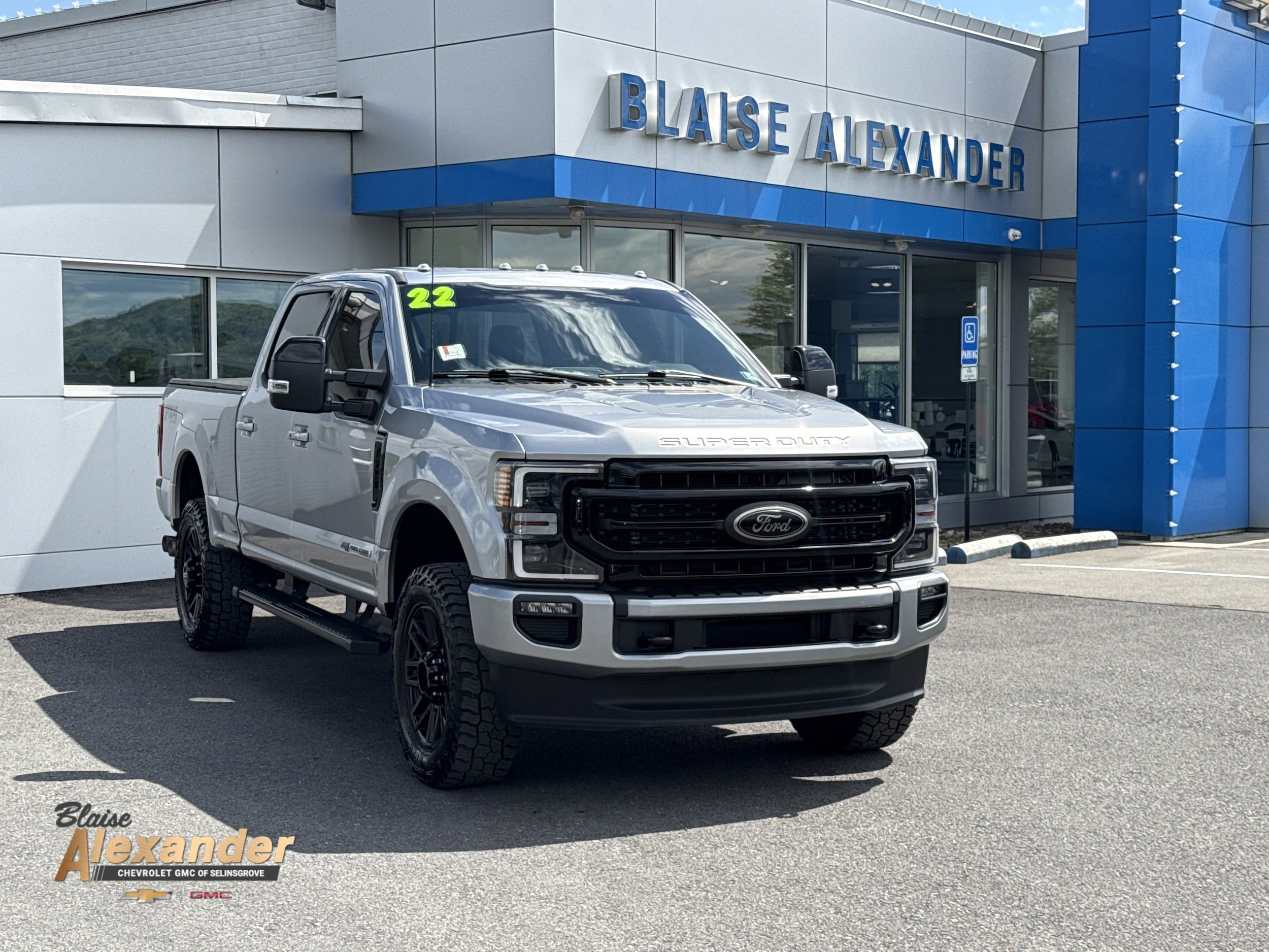2022 Ford F-250 Lariat 4x4 Crew Cab 6-3/4' Box's photo
