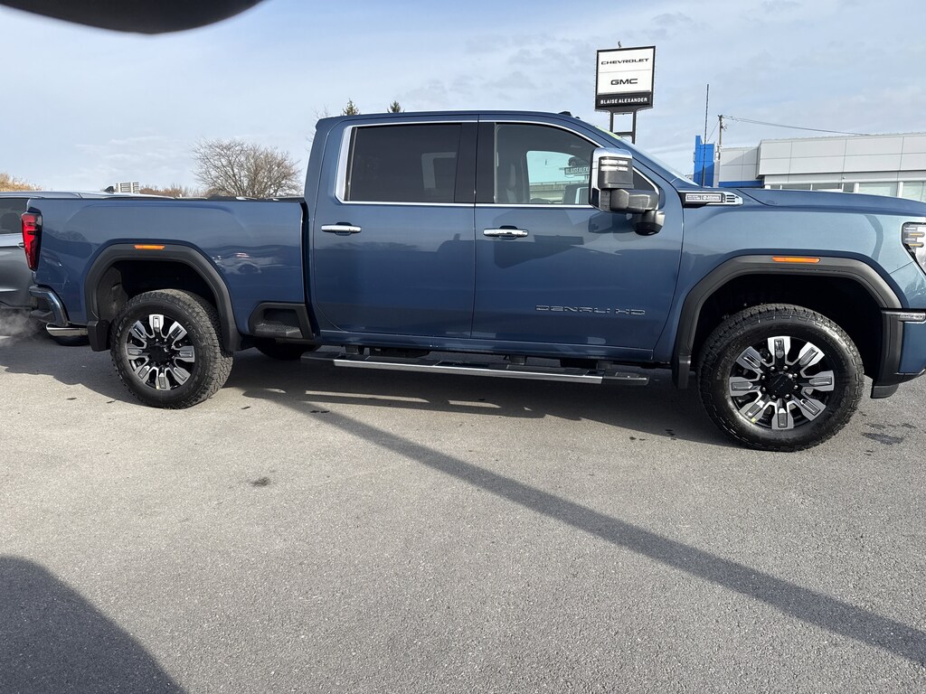 New 2026 GMC Sierra 2500 HD Denali Truck Crew Cab