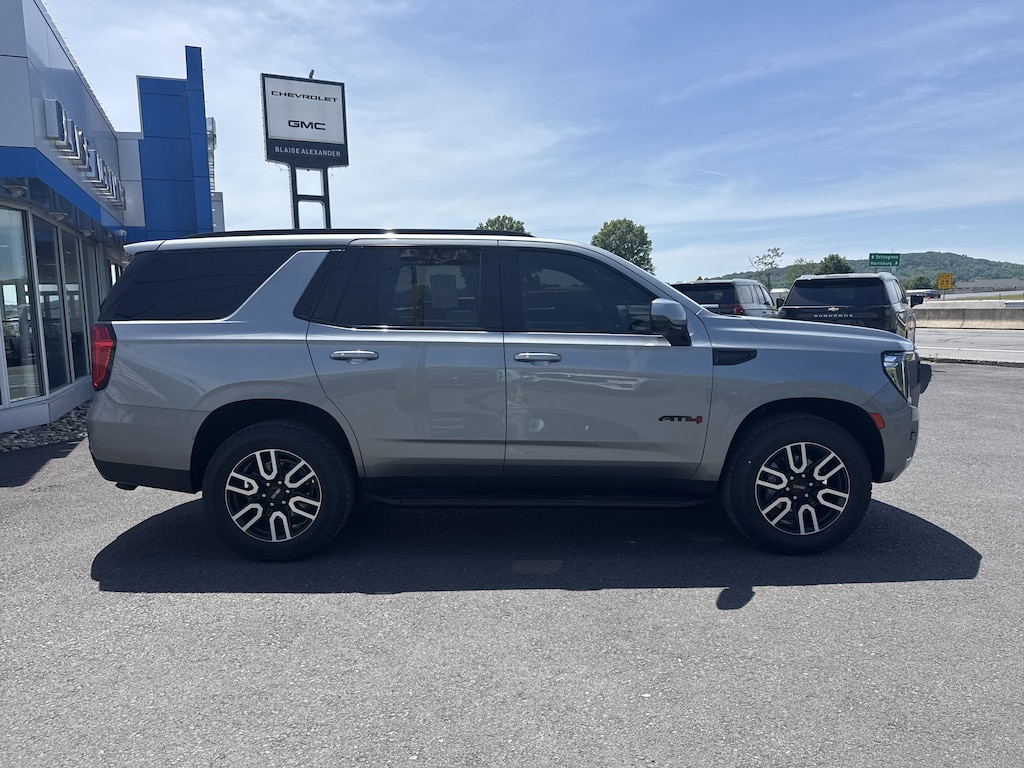 Used 2024 GMC Yukon AT4 SUV