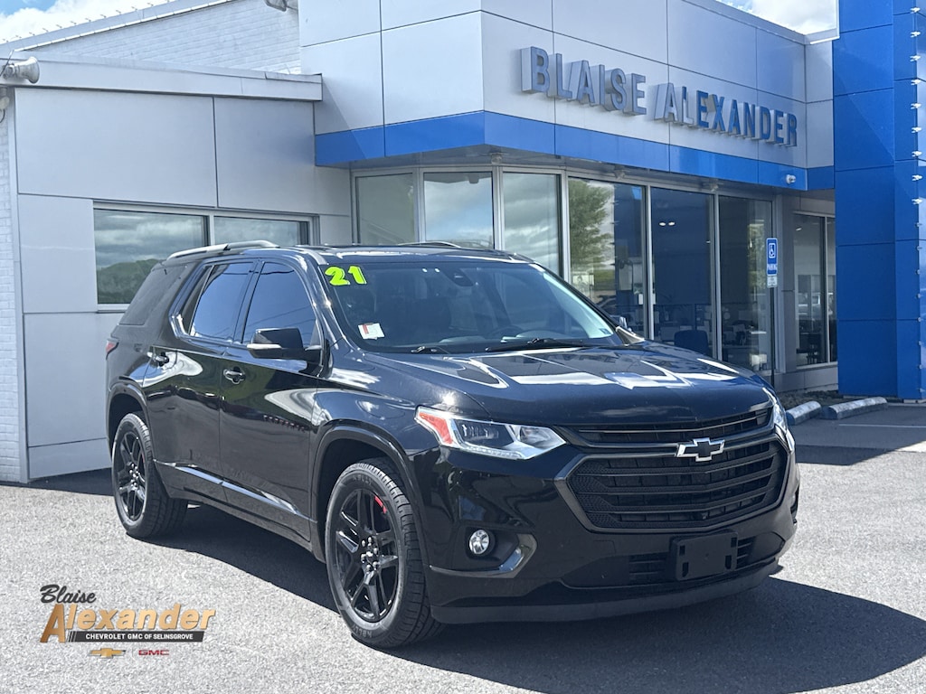 Used 2021 Chevrolet Traverse Premier SUV