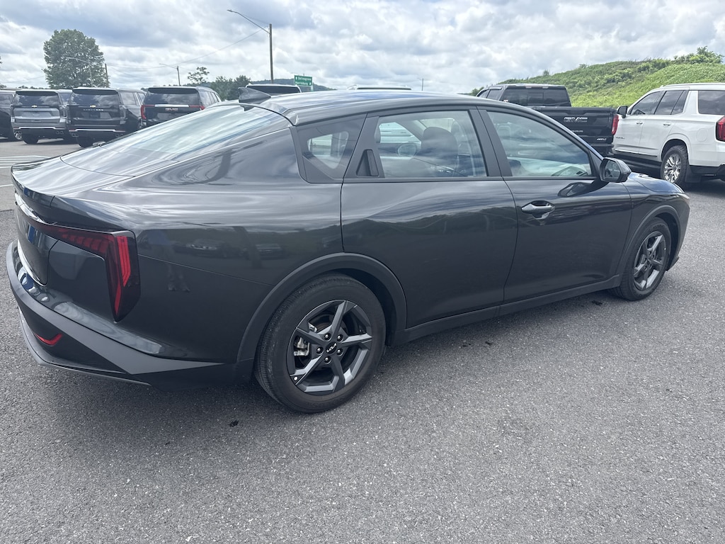 Used 2025 Kia K4 LXS Sedan