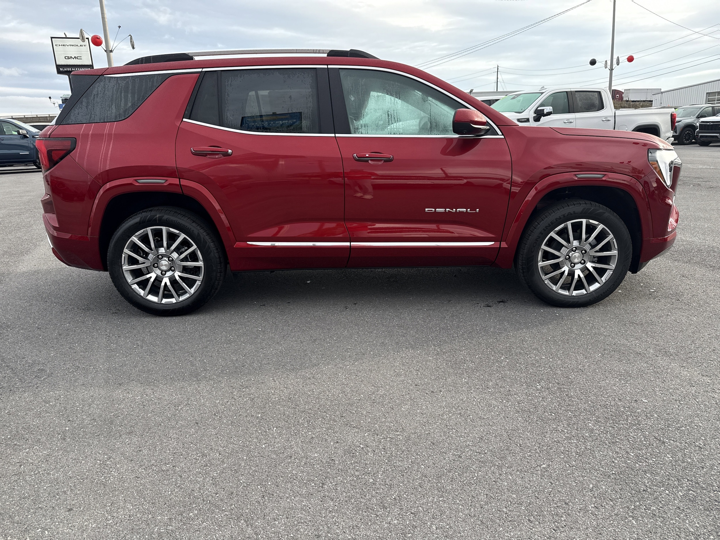 2026 Gmc Terrain Denali photo 2