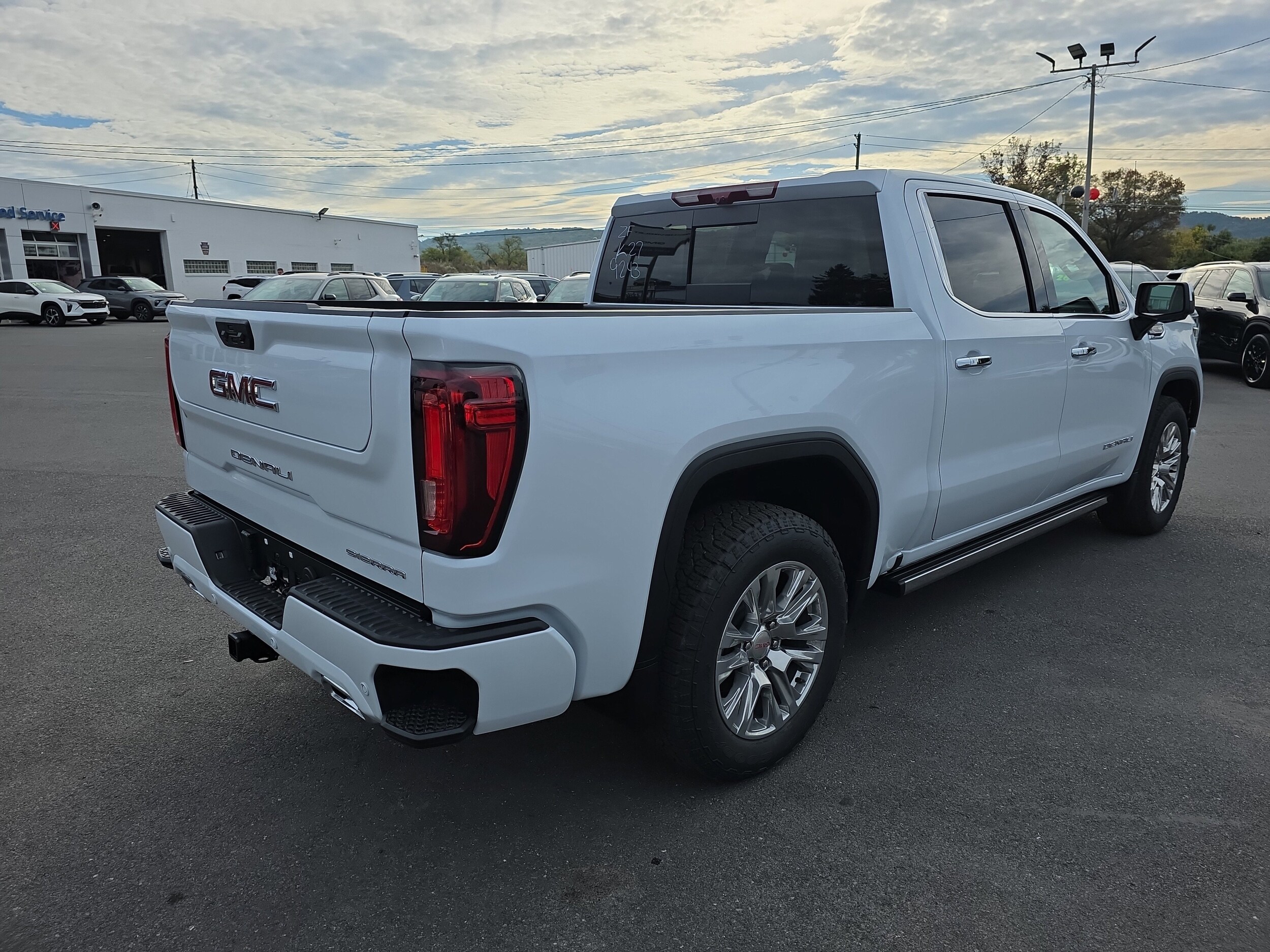 2026 Gmc Sierra 1500 Denali photo 3