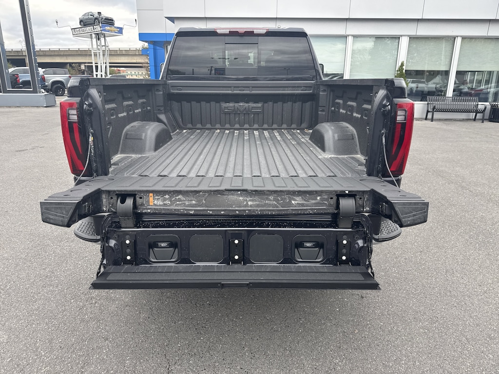 New 2026 GMC Sierra 2500 HD SLT Truck Crew Cab