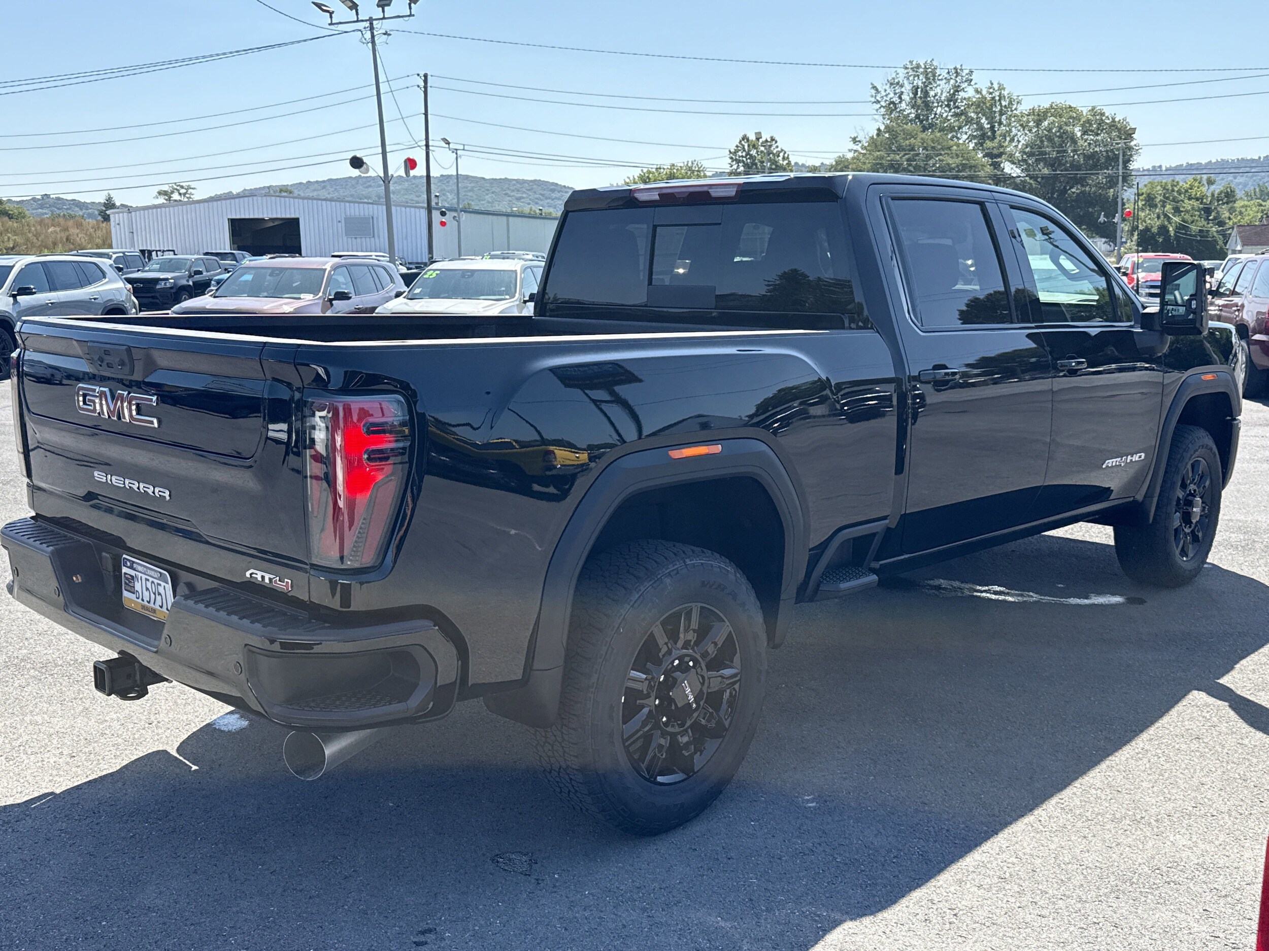 2025 Gmc Sierra 2500 HD AT4 photo 3