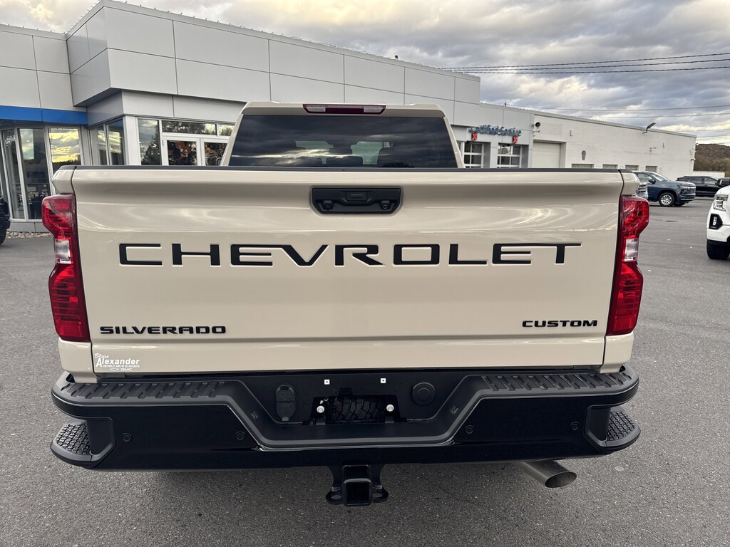 New 2026 Chevrolet Silverado 2500 HD Custom Truck Crew Cab