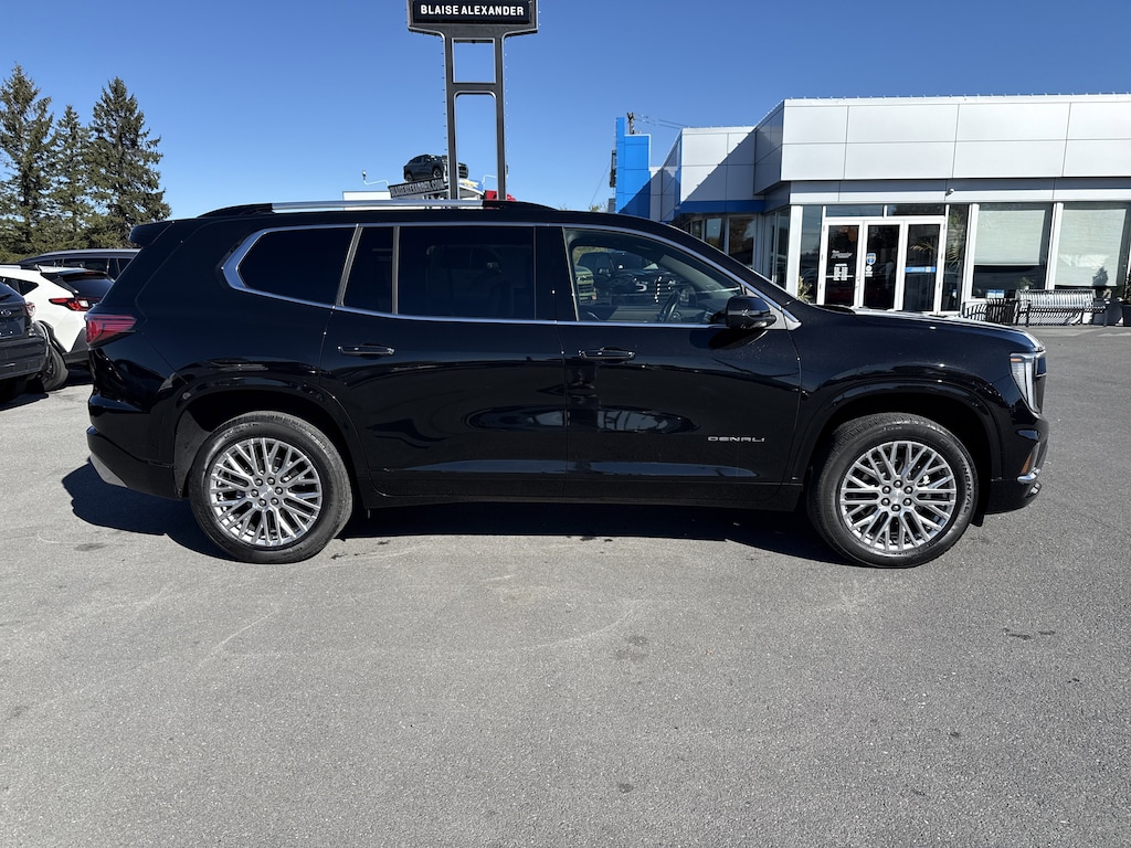 Used 2025 GMC Acadia Denali SUV
