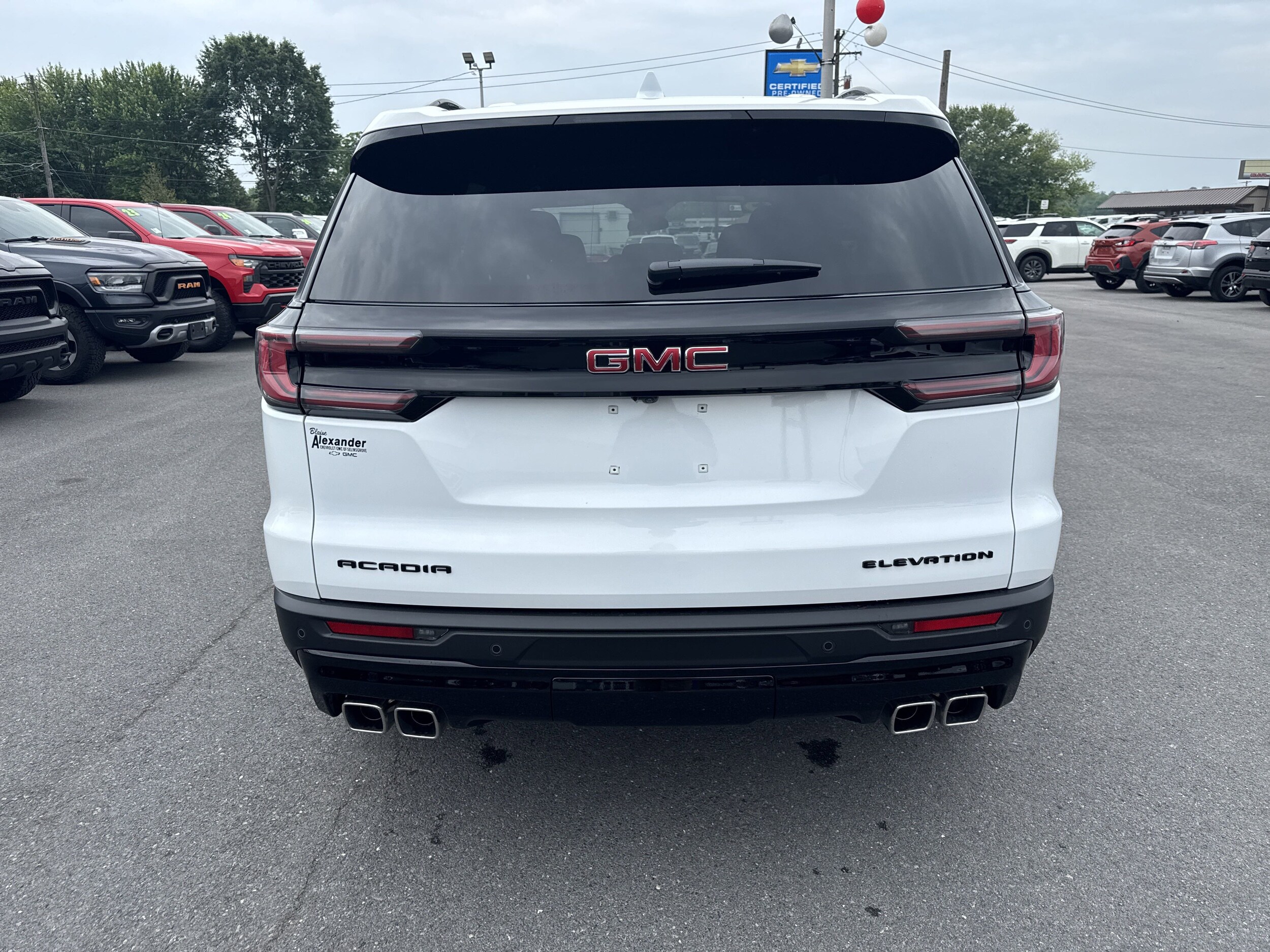 2025 Gmc Acadia Elevation photo 4