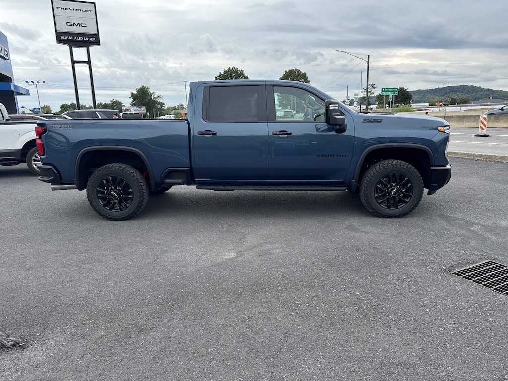 New 2026 Chevrolet Silverado 2500 HD LT Truck Crew Cab