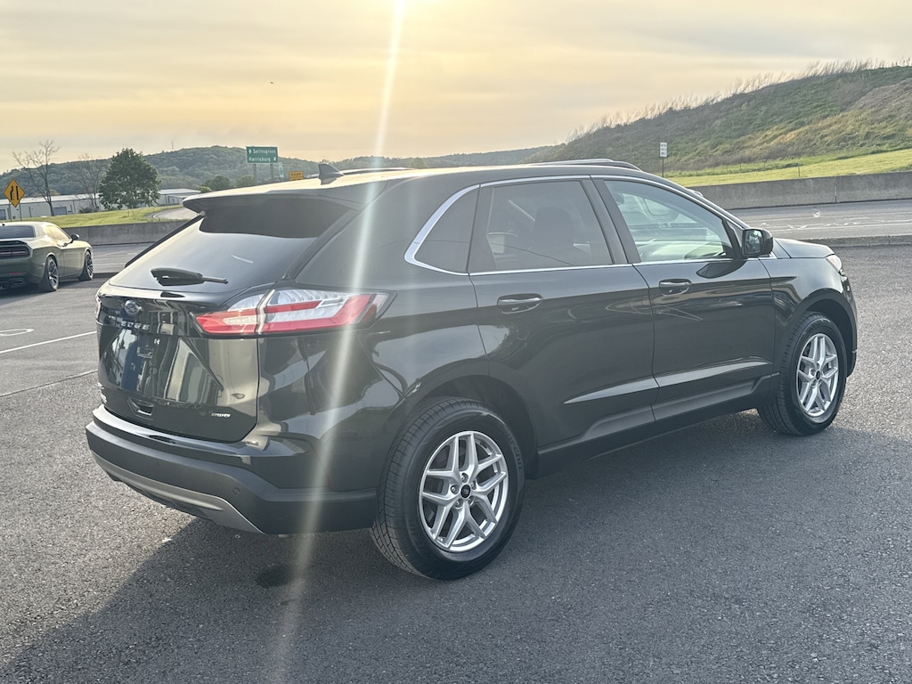 Used 2024 Ford Edge SEL SUV