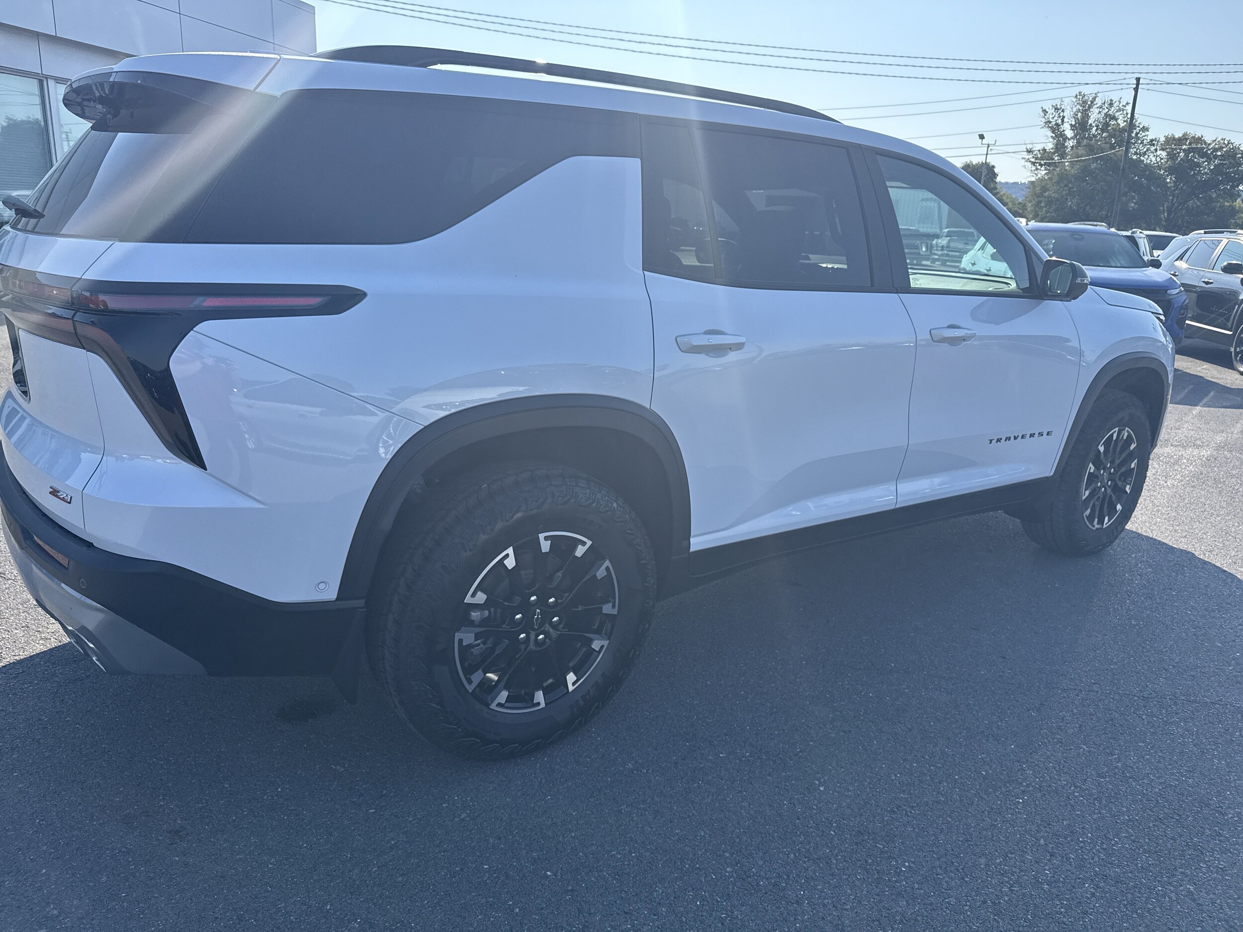 2026 Chevrolet Traverse Z71 photo 2