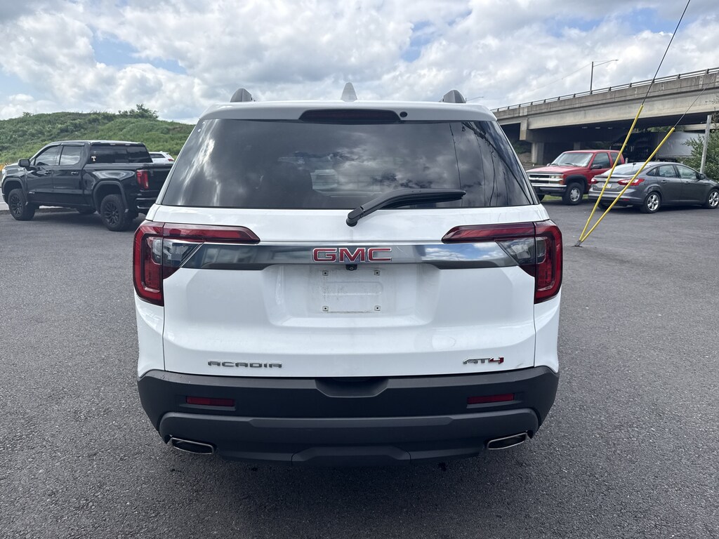 Used 2023 GMC Acadia AT4 SUV