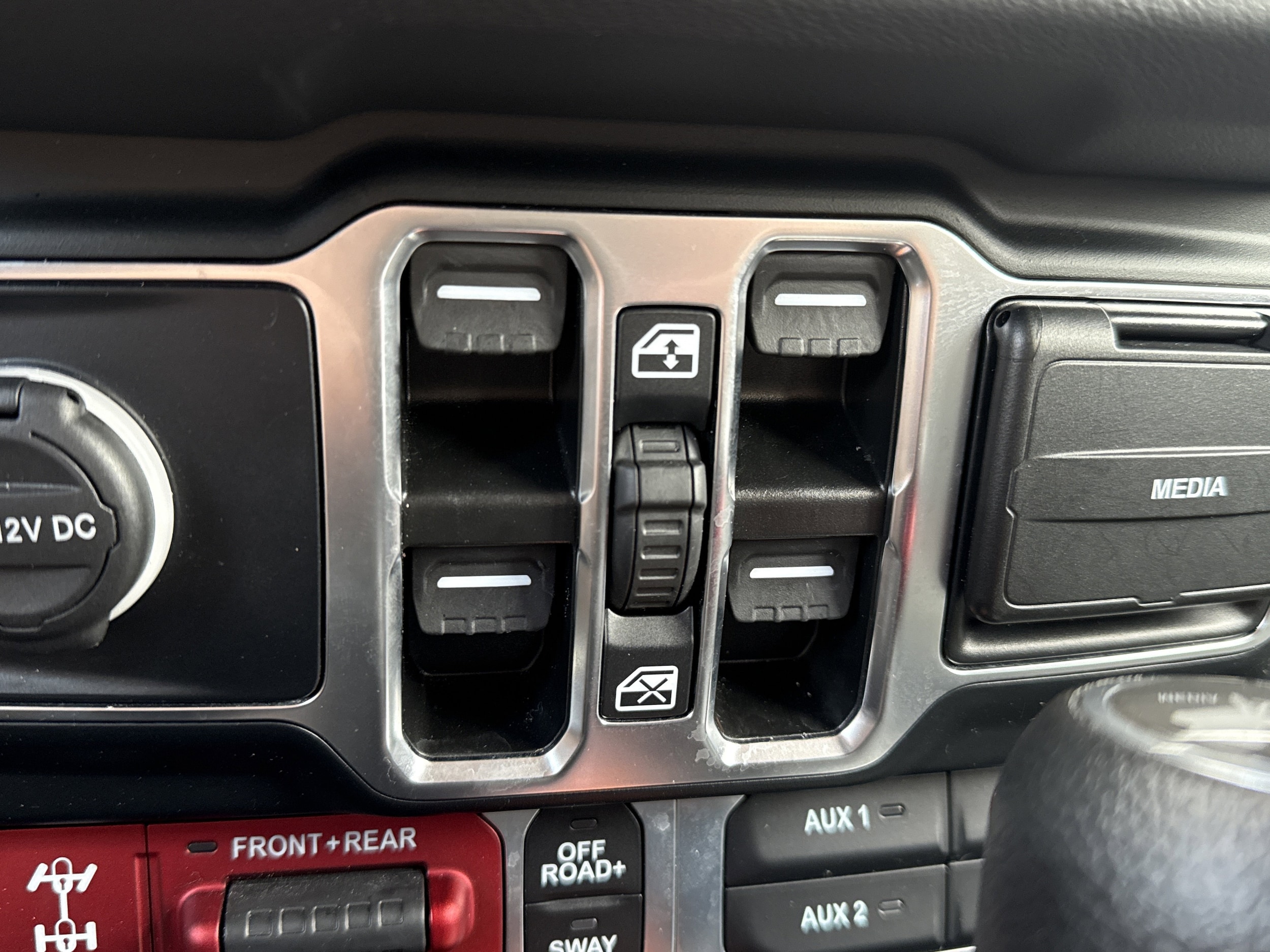 2024 Jeep Wrangler 4-Door Rubicon - Photo 19