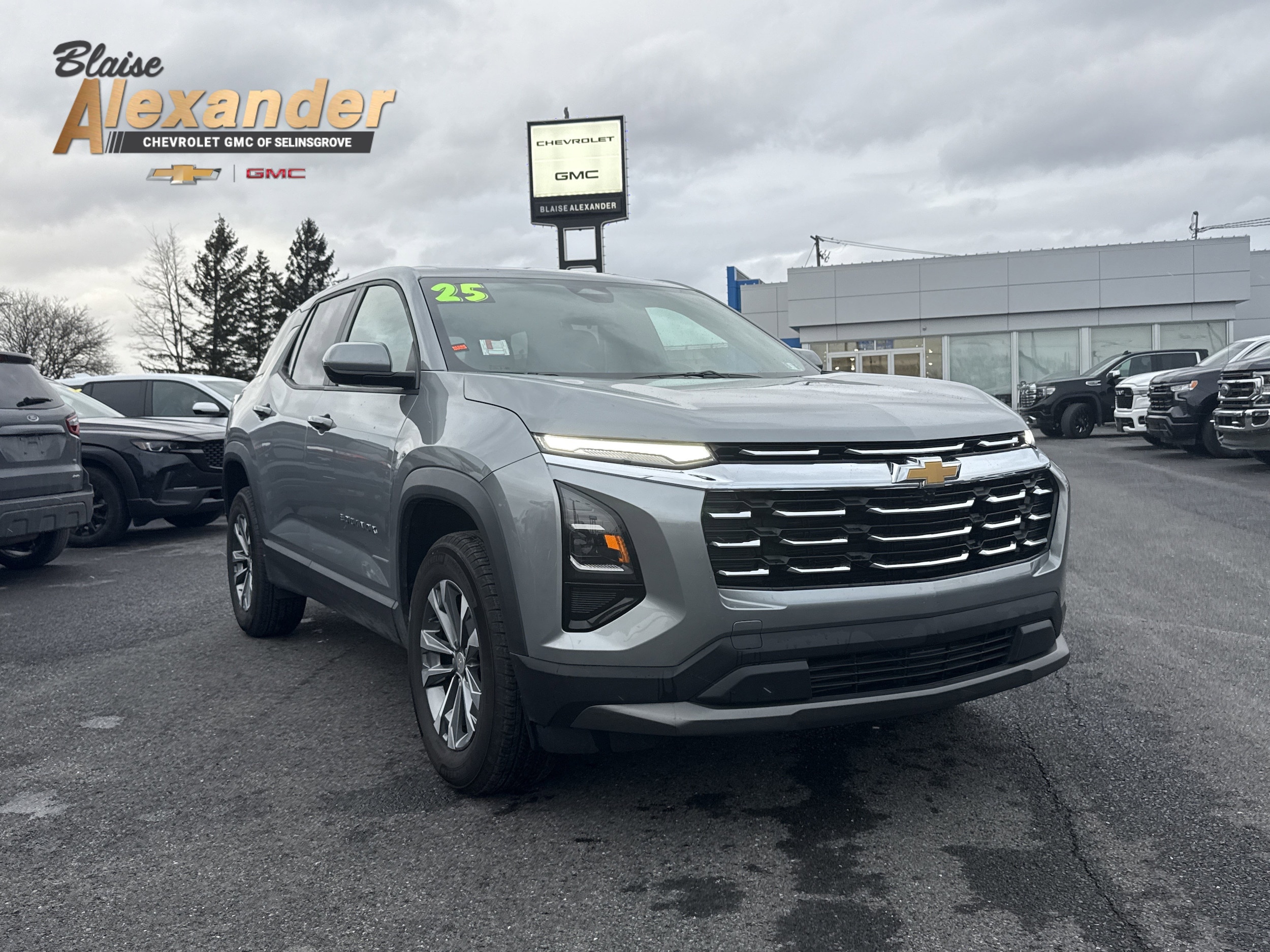2025 Chevrolet Equinox LT's photo