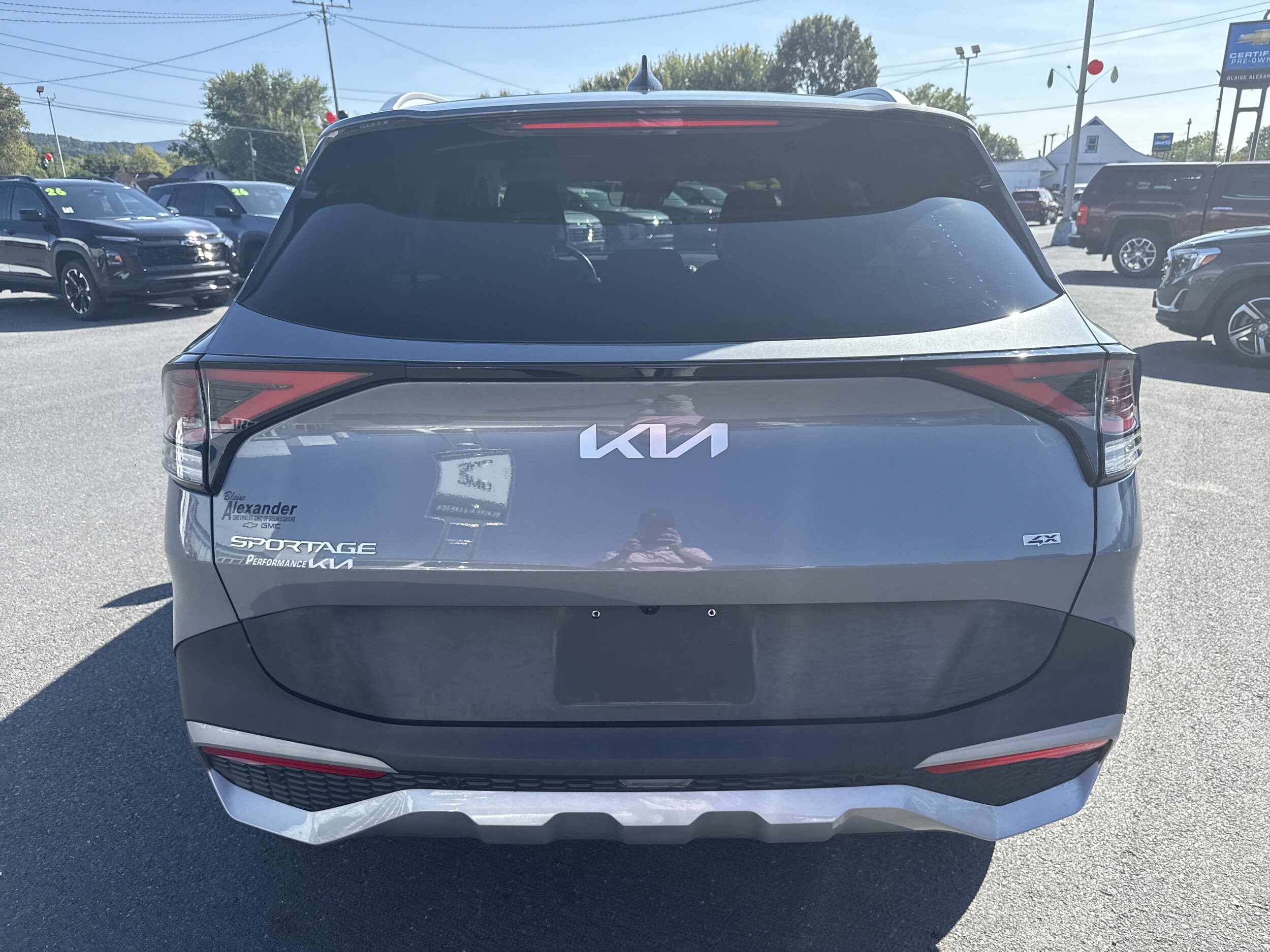 2023 Kia Sportage EX photo 4