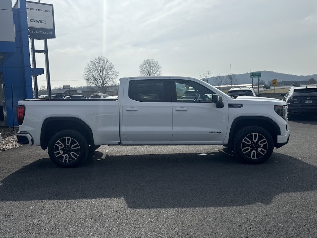 Used 2023 GMC Sierra 1500 AT4 Truck Crew Cab