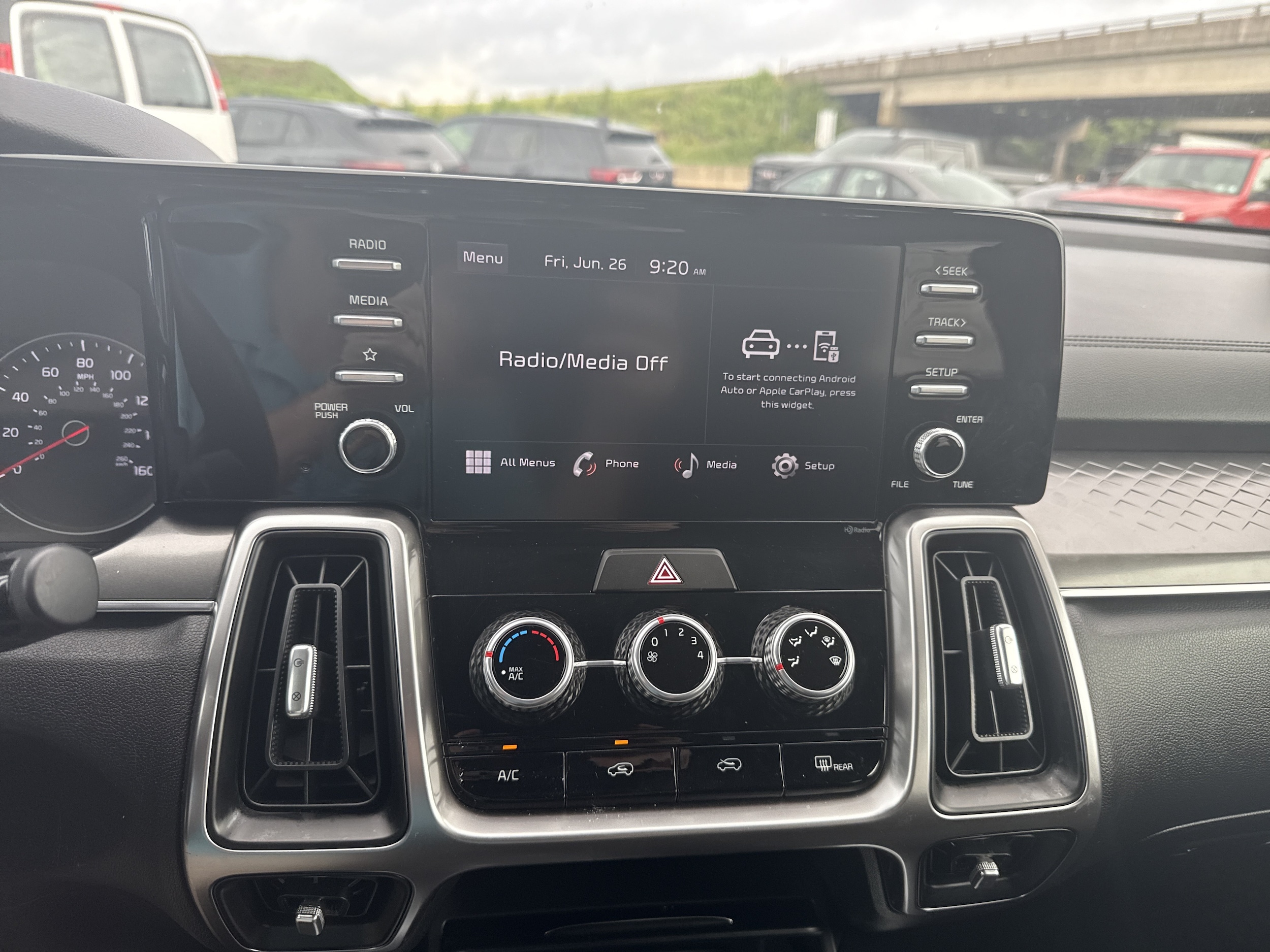2023 Kia Sorento LX - Photo 25