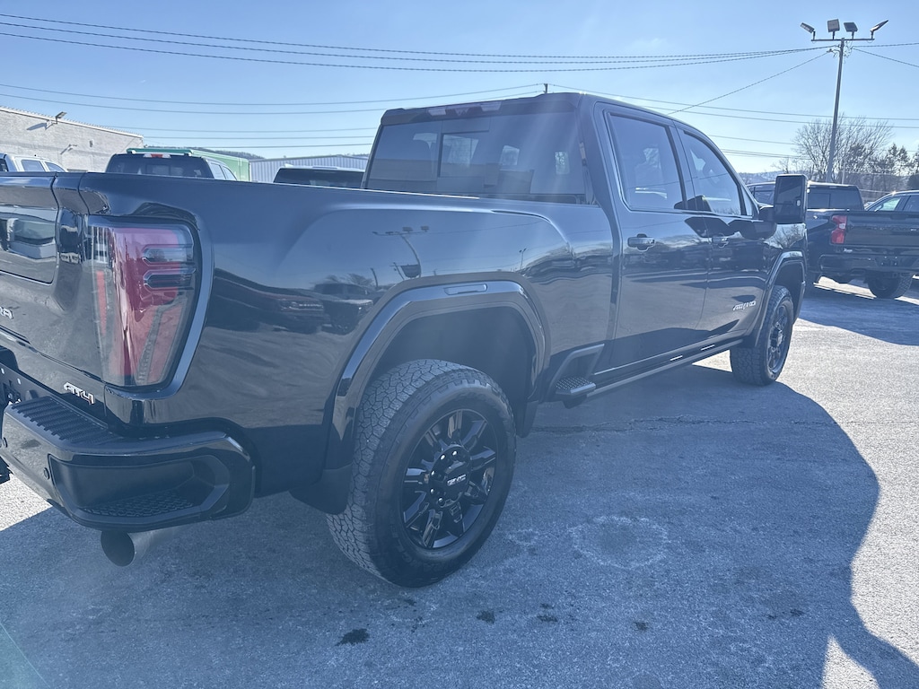 Used 2024 GMC Sierra 2500HD AT4 Truck Crew Cab