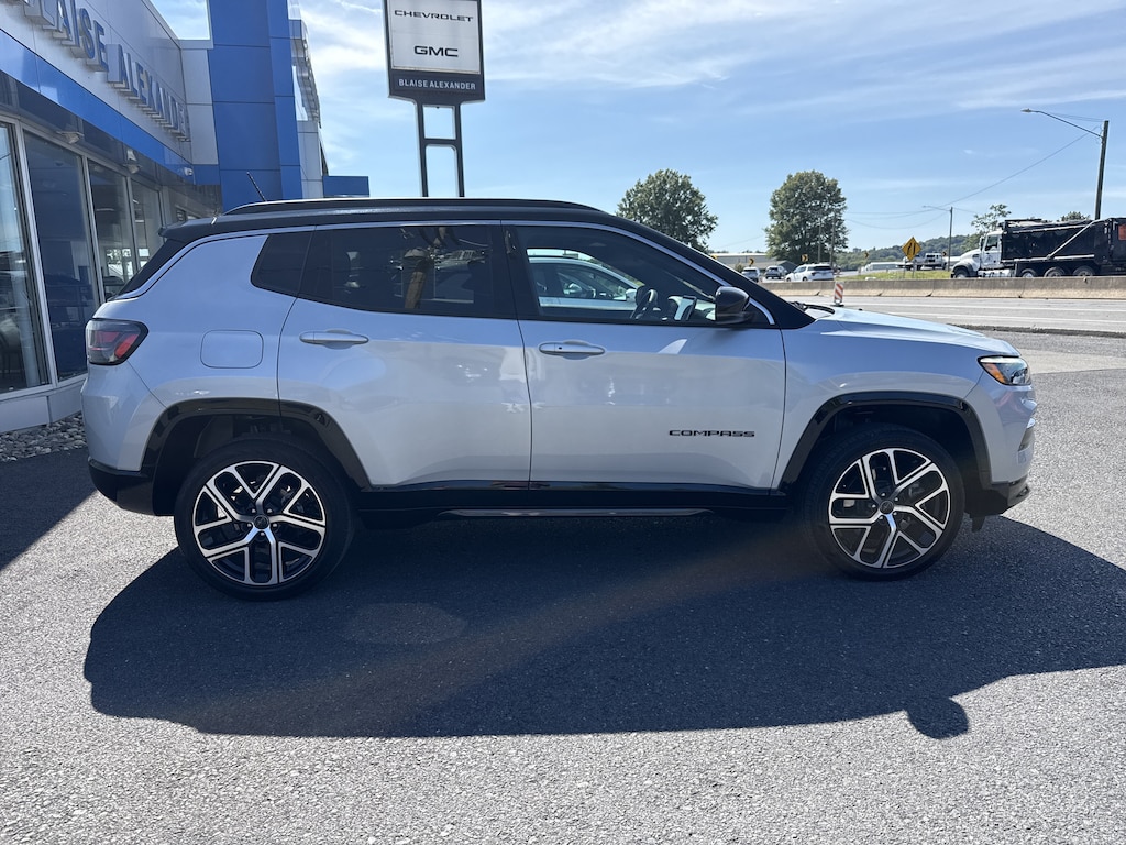 Used 2025 Jeep Compass Limited SUV