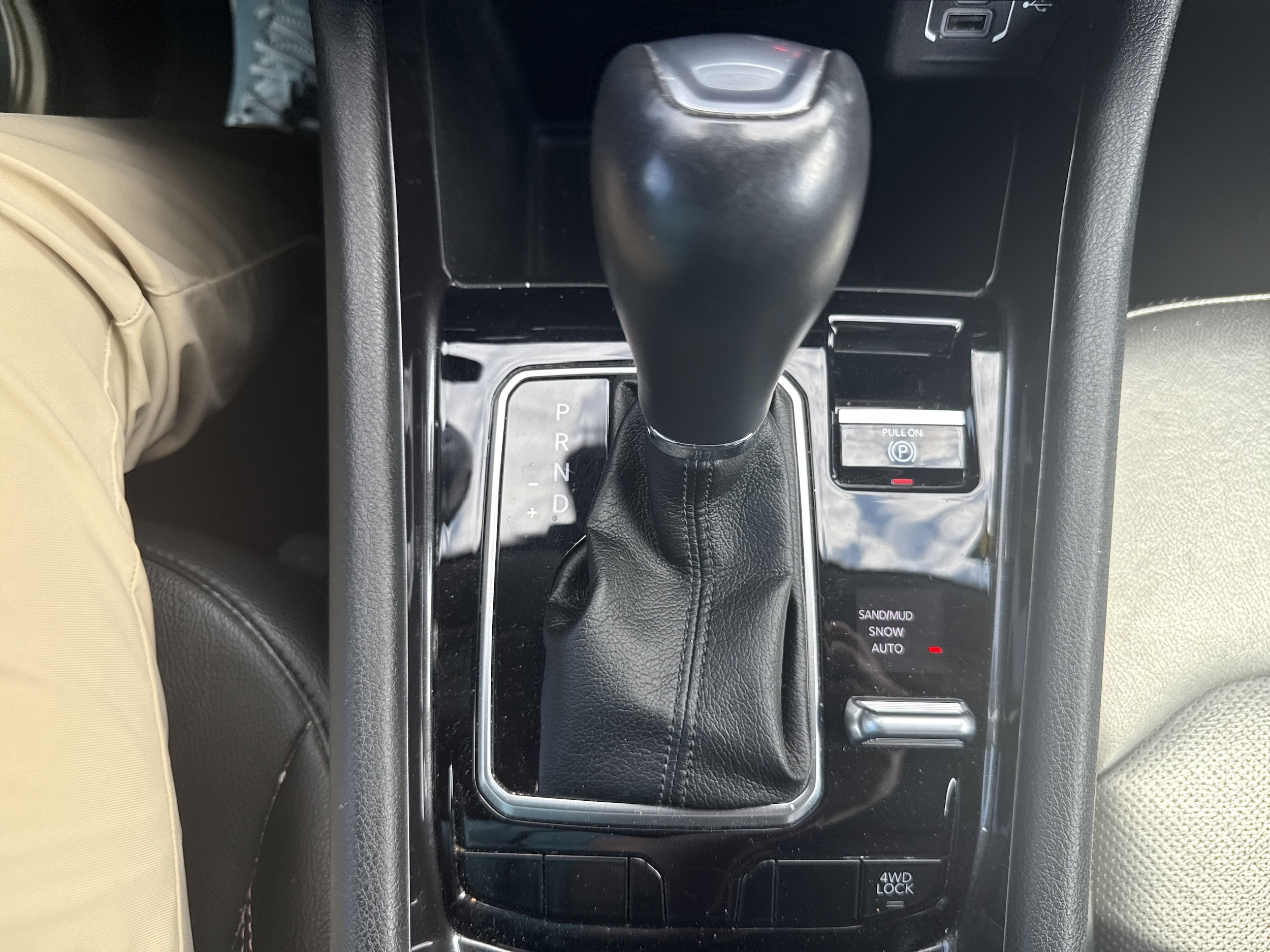 2022 Jeep Compass Latitude Lux - Photo 23
