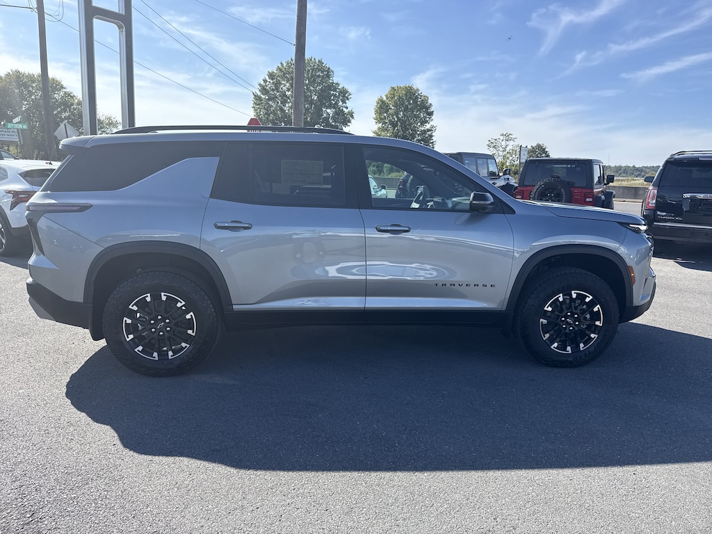 New 2026 Chevrolet Traverse AWD Z71 SUV
