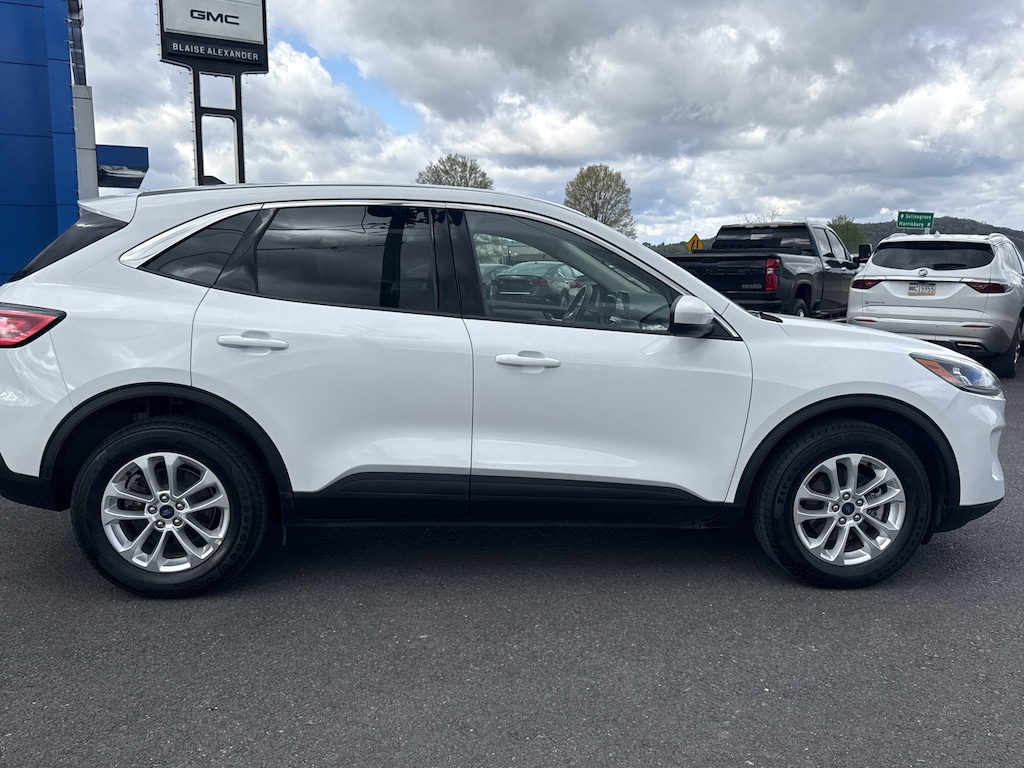 Used 2020 Ford Escape SE SUV