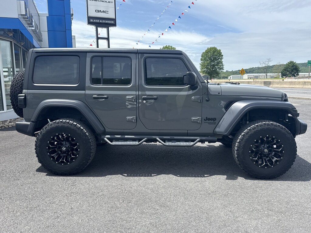 Used 2019 Jeep Wrangler Unlimited Unlimited Sport 4x4 SUV