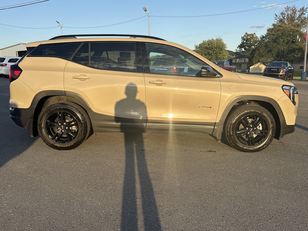 Used 2023 GMC Terrain AT4 SUV