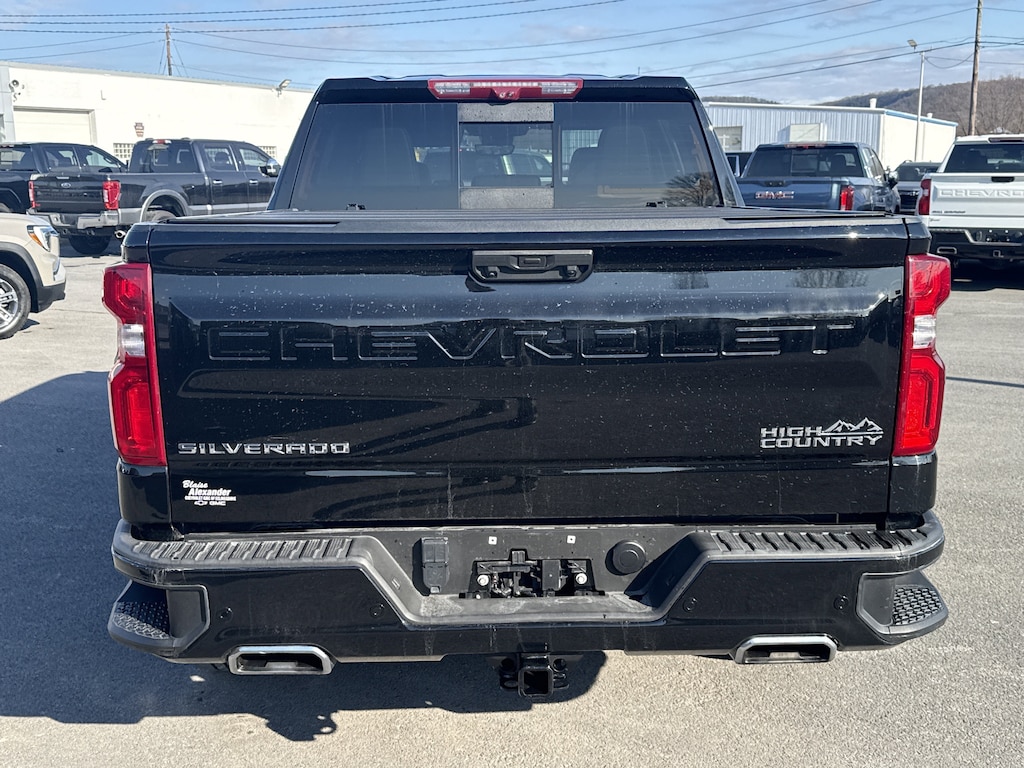 Used 2024 Chevrolet Silverado 1500 High Country Truck Crew Cab
