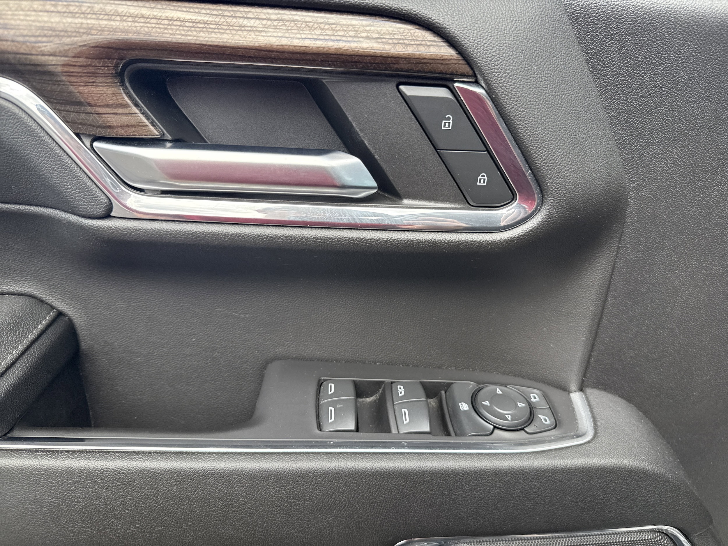 2024 Chevrolet Silverado 1500 LT Trail Boss - Photo 17