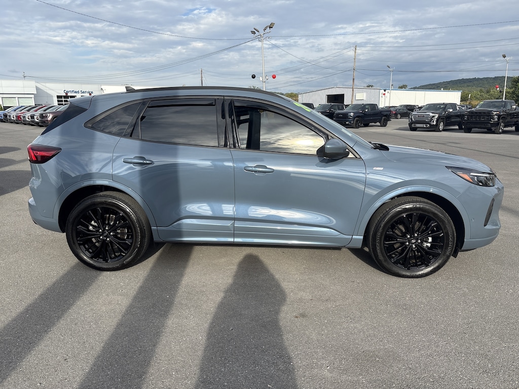 Used 2024 Ford Escape ST-Line Elite SUV