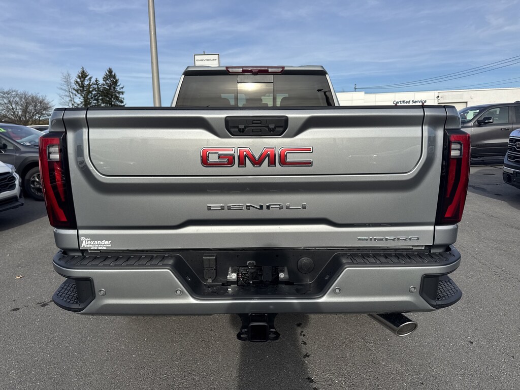 New 2026 GMC Sierra 2500 HD Denali Truck Crew Cab