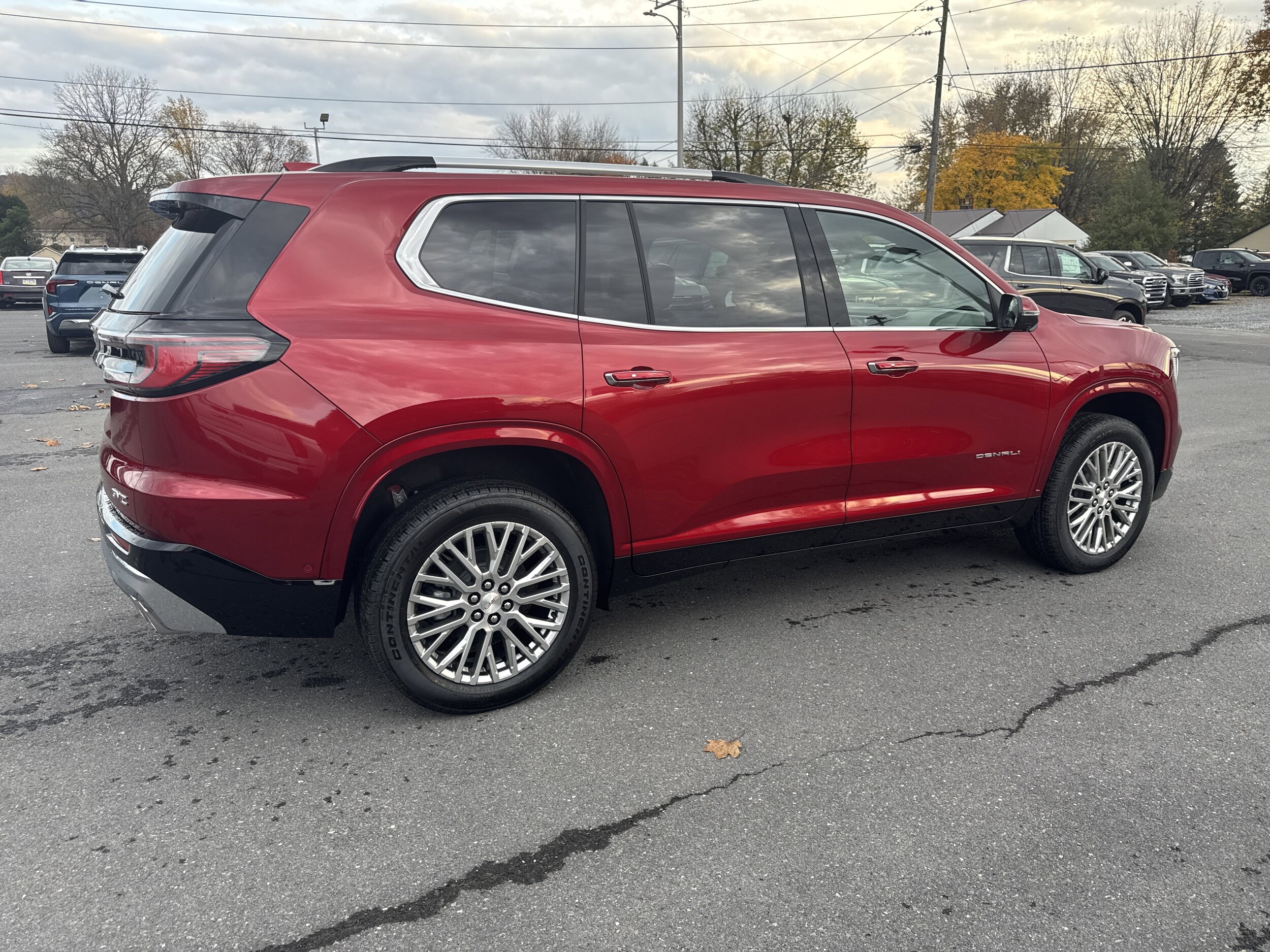 2026 Gmc Acadia Denali photo 3