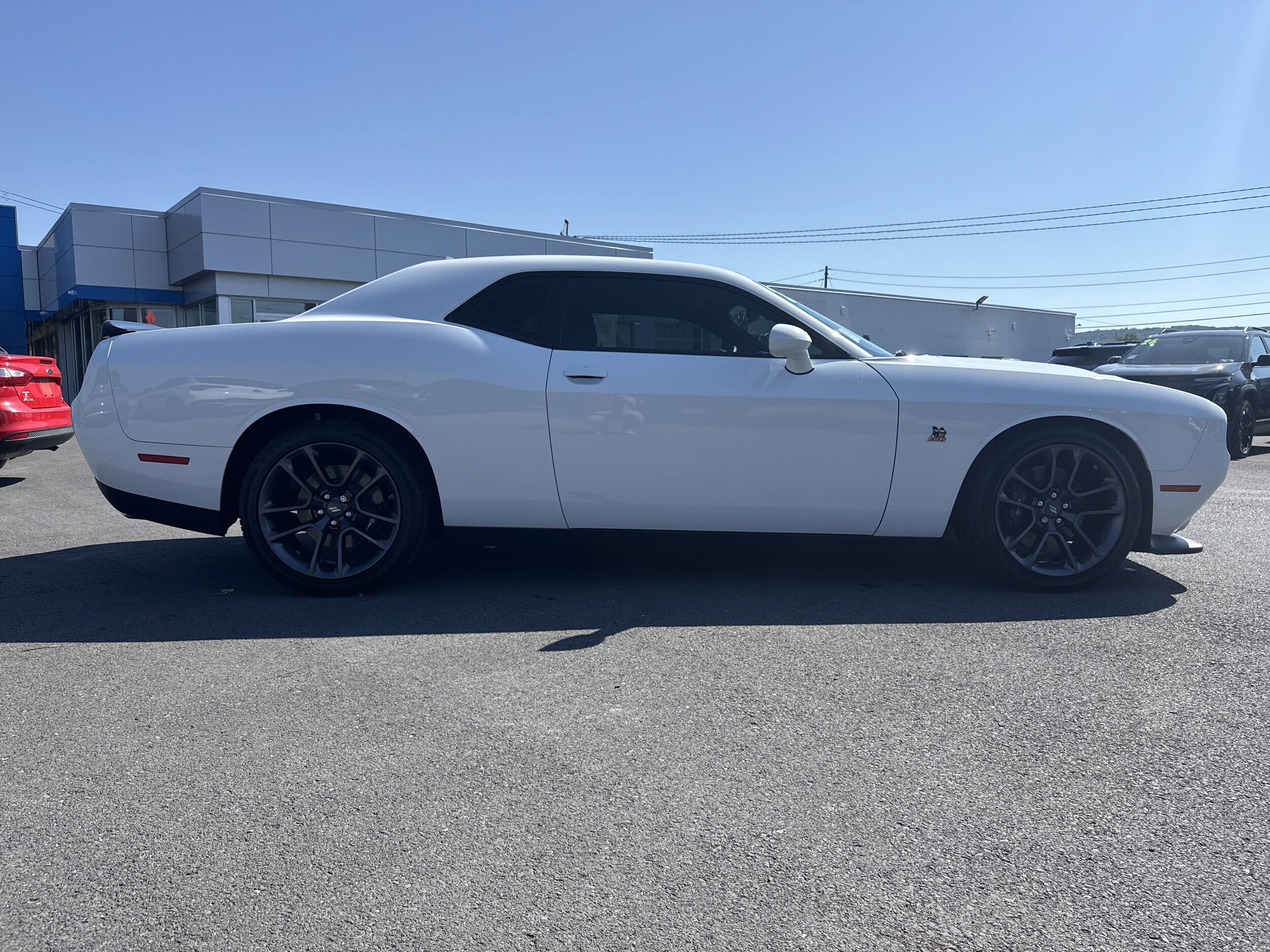 2023 Dodge Challenger R/T Scat Pack photo 2