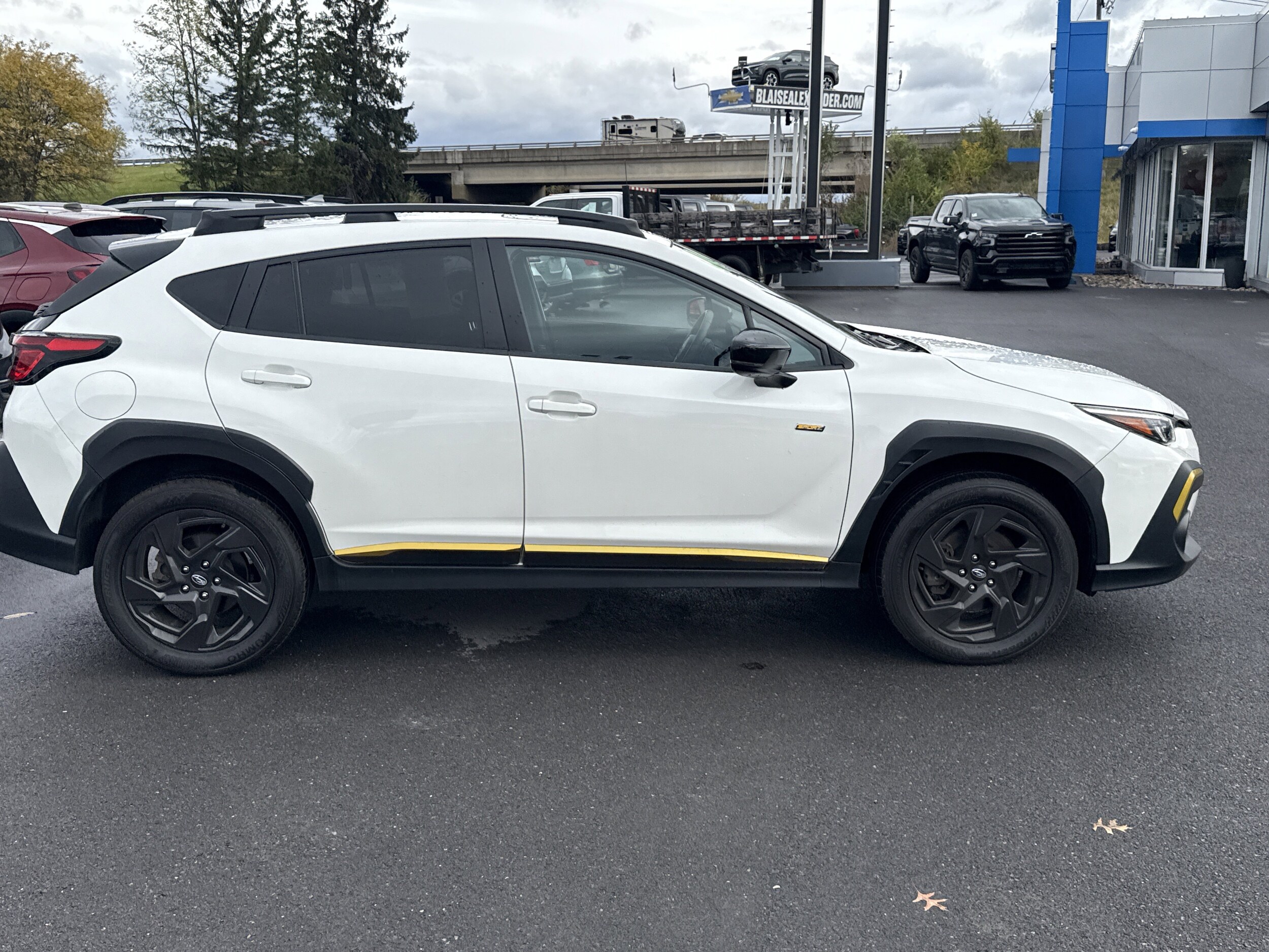 2024 Subaru Crosstrek Sport photo 2