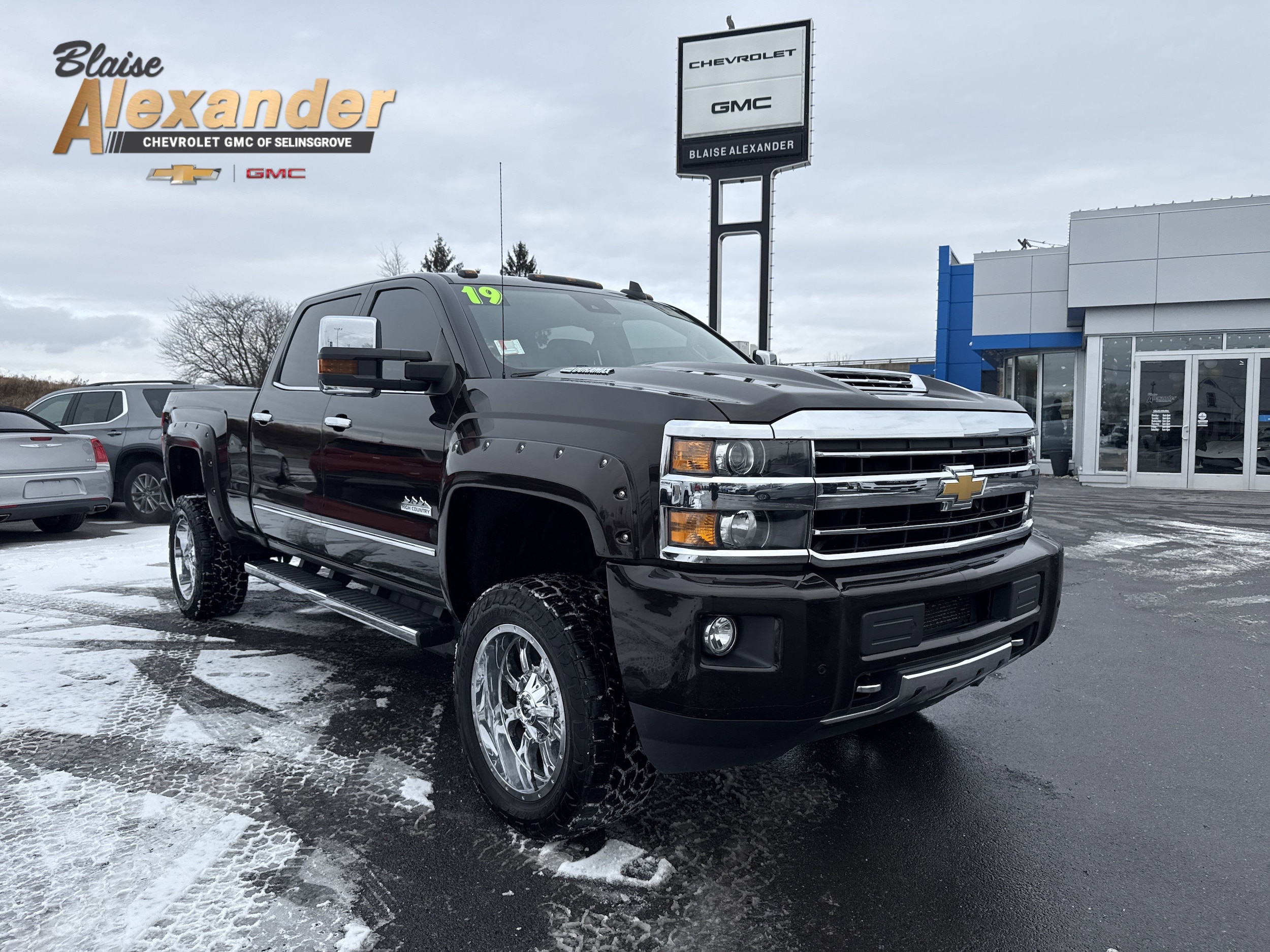 2019 Chevrolet Silverado 2500HD High Country's photo