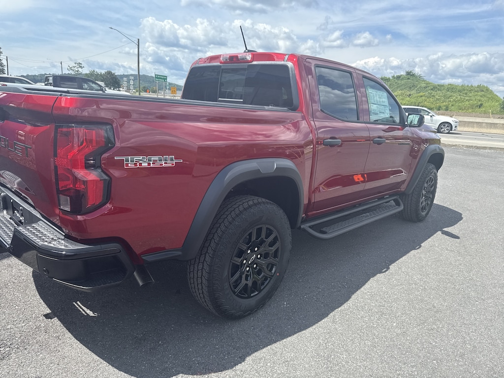 New 2026 Chevrolet Colorado 4WD Trail Boss Truck Crew Cab