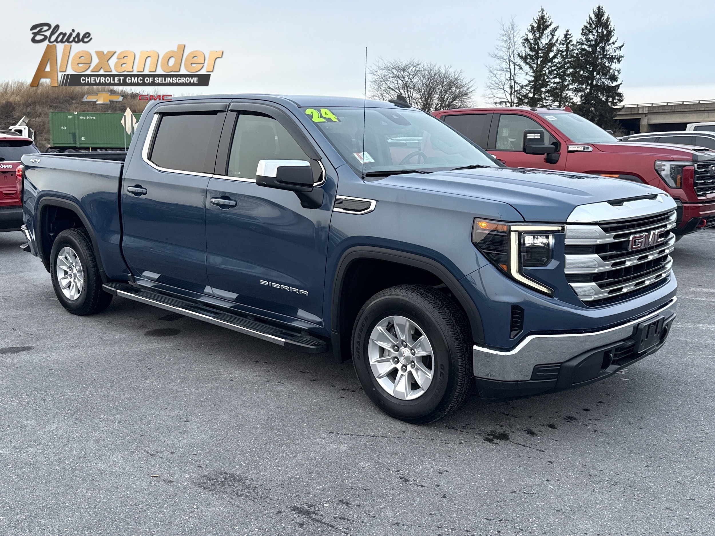 2024 GMC Sierra 1500 SLE's photo