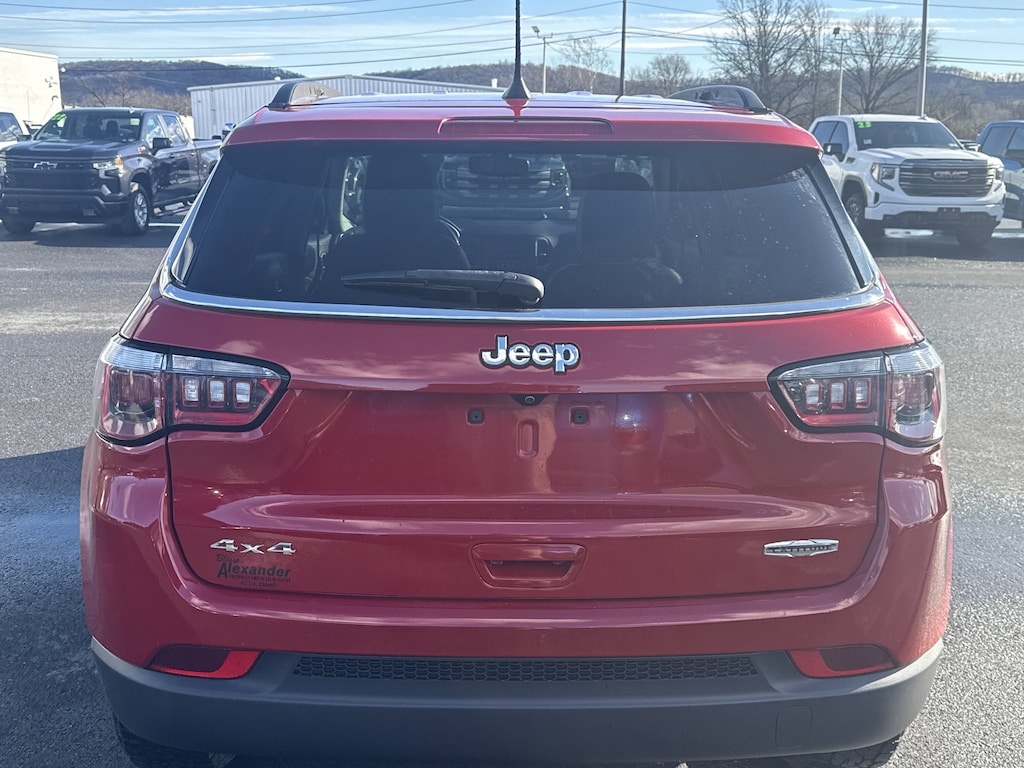 Used 2019 Jeep Compass Latitude 4x4 SUV