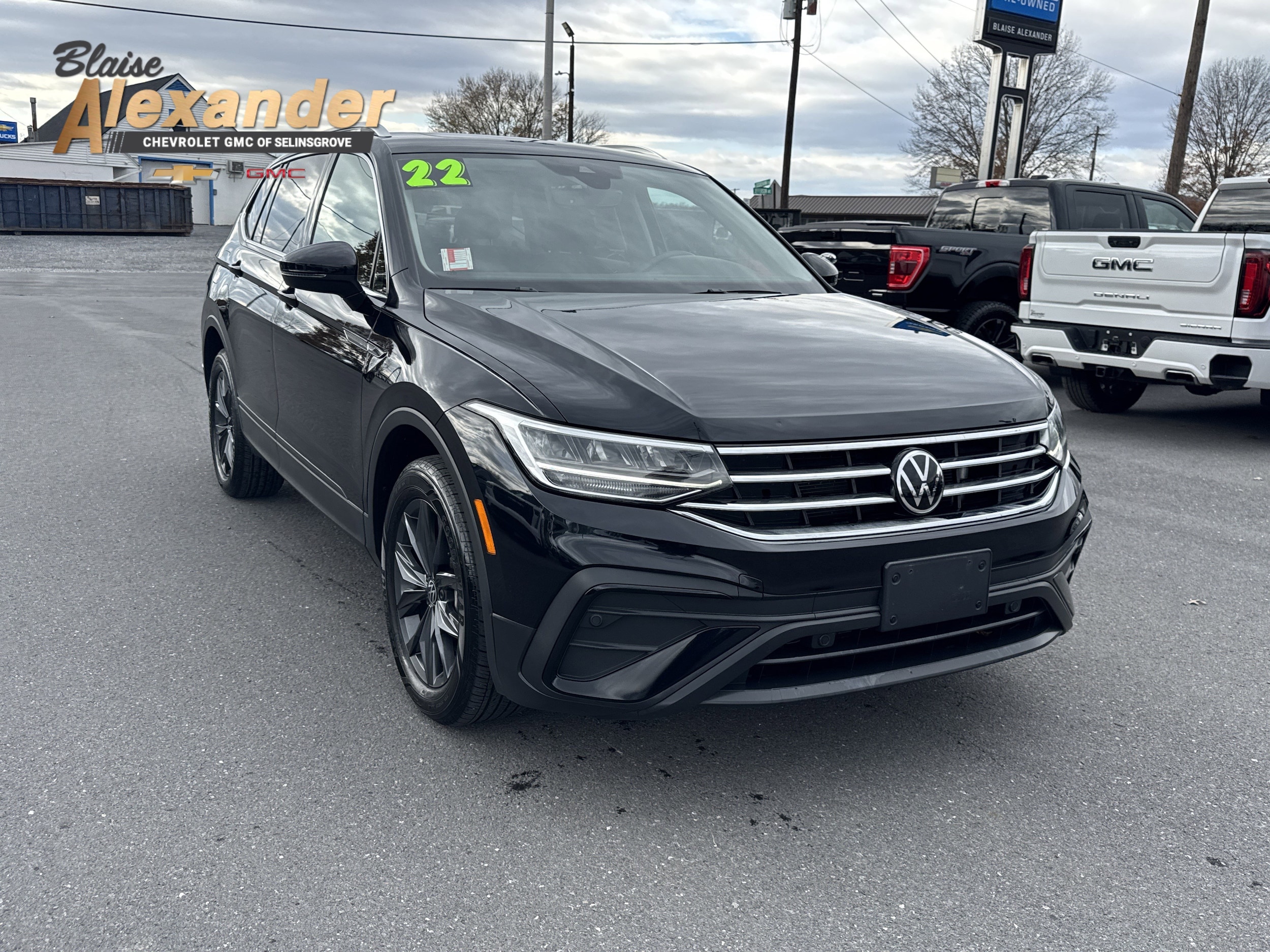 2022 Volkswagen Tiguan SE