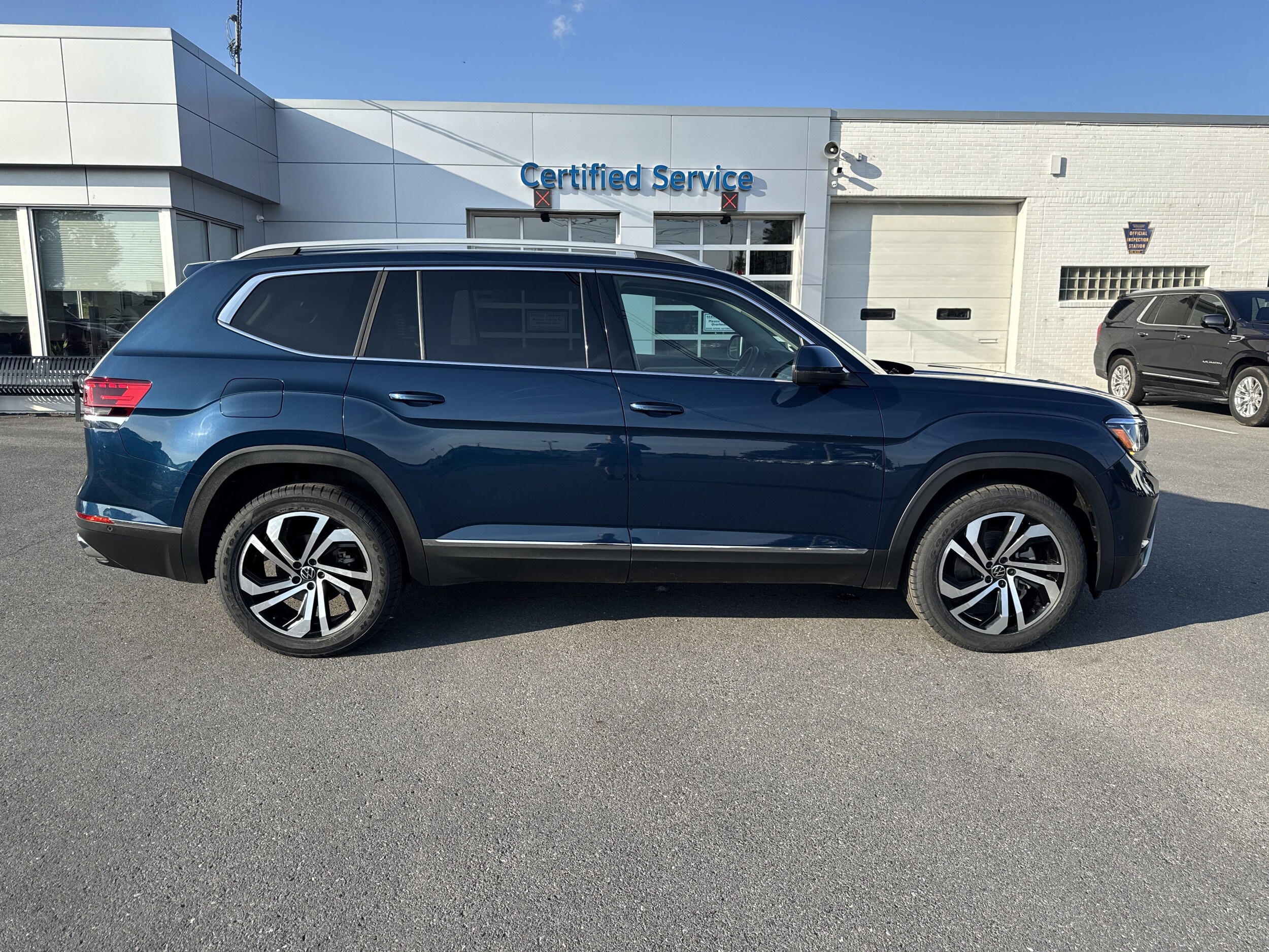 2021 Volkswagen Atlas V6 SEL Premium photo 2