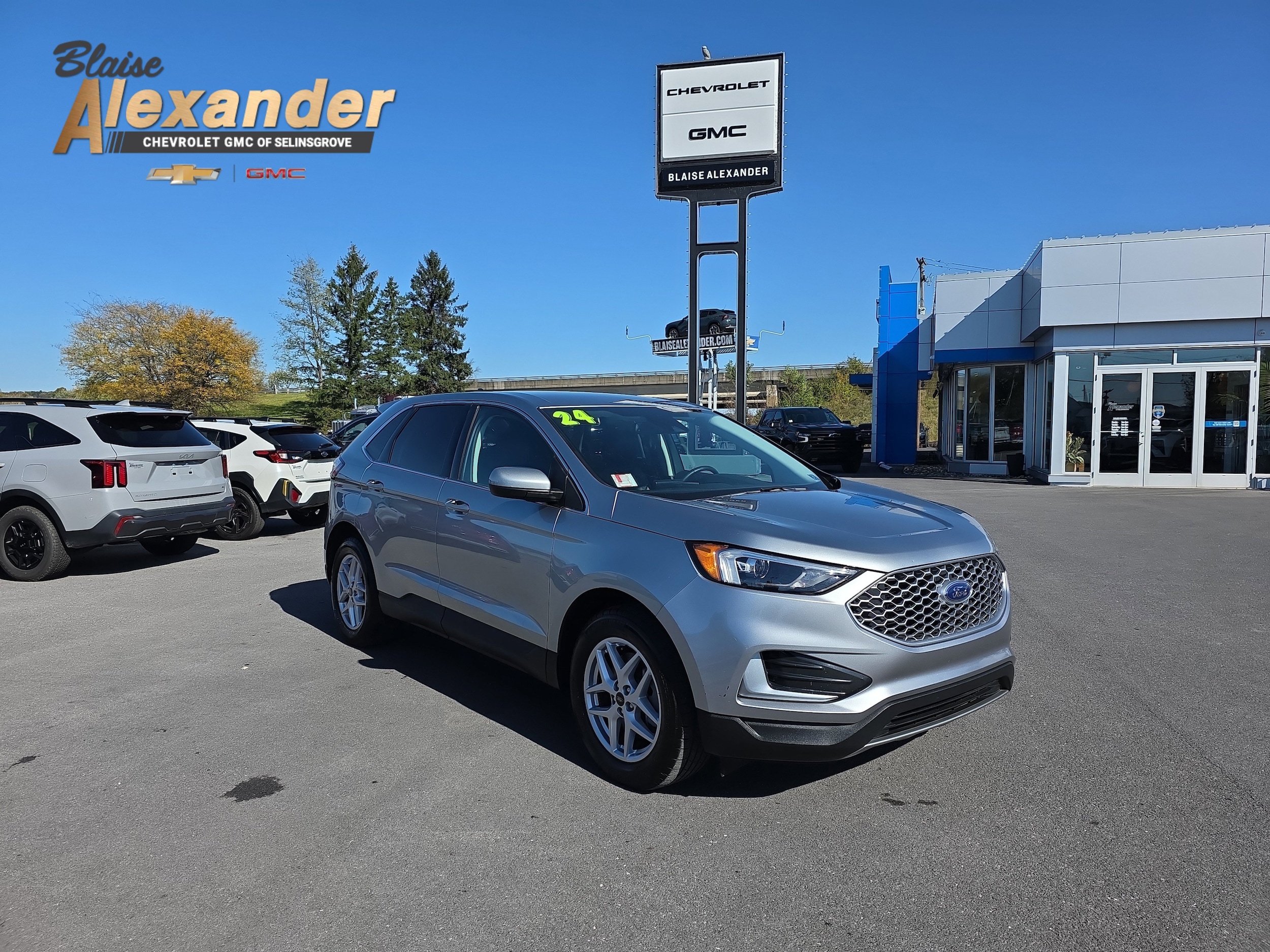 2024 Ford Edge SEL's photo