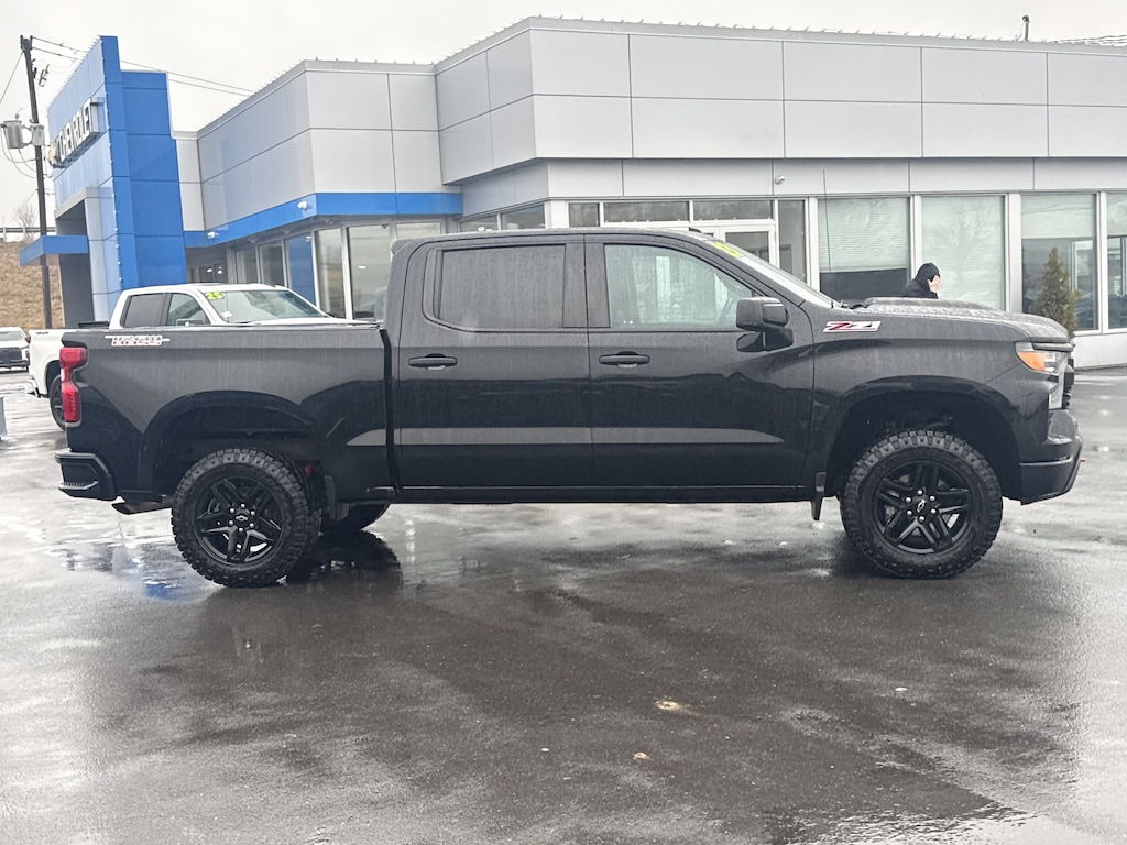 Used 2023 Chevrolet Silverado 1500 Custom Trail Boss Truck Crew Cab