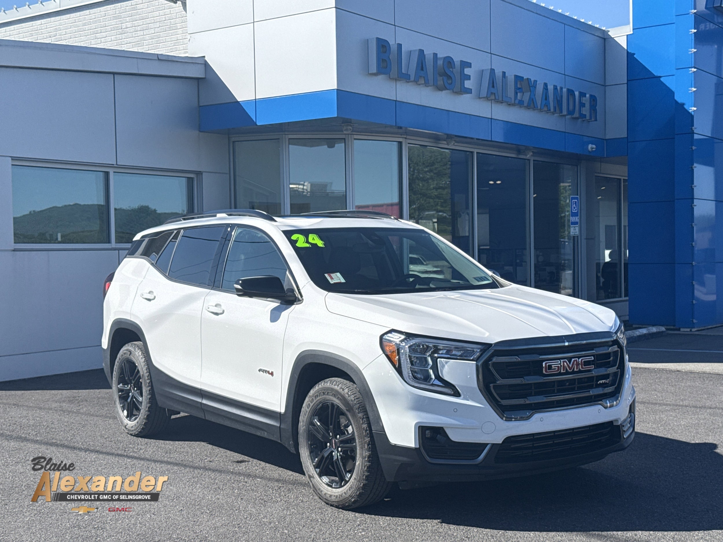 2024 GMC Terrain AT4 AWD's photo