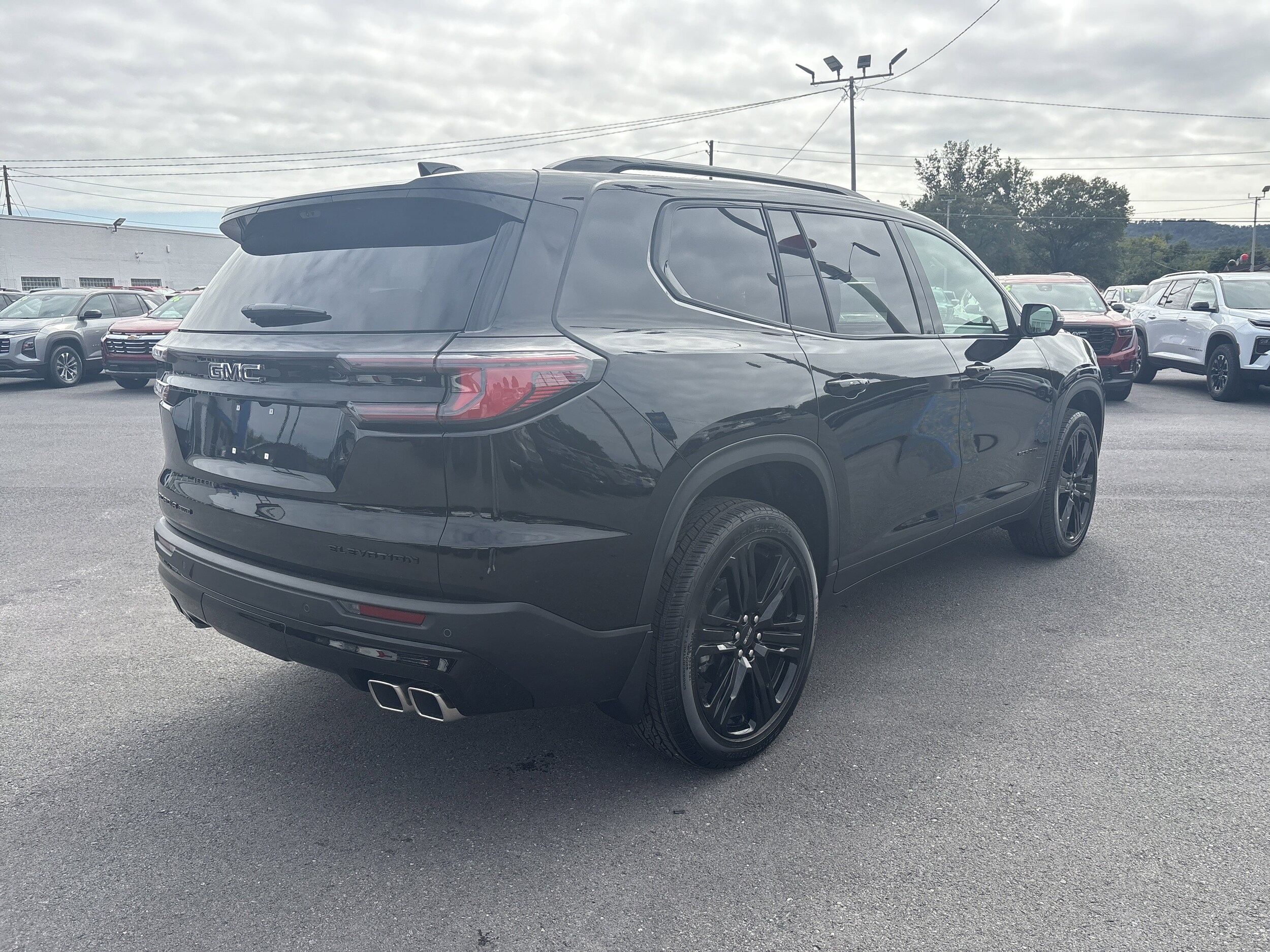 2026 Gmc Acadia Elevation photo 3