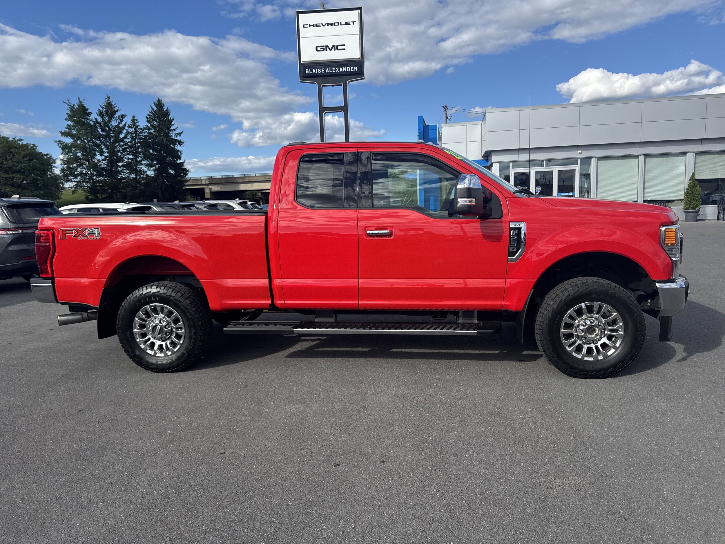 2021 Ford F-250 XL photo 2