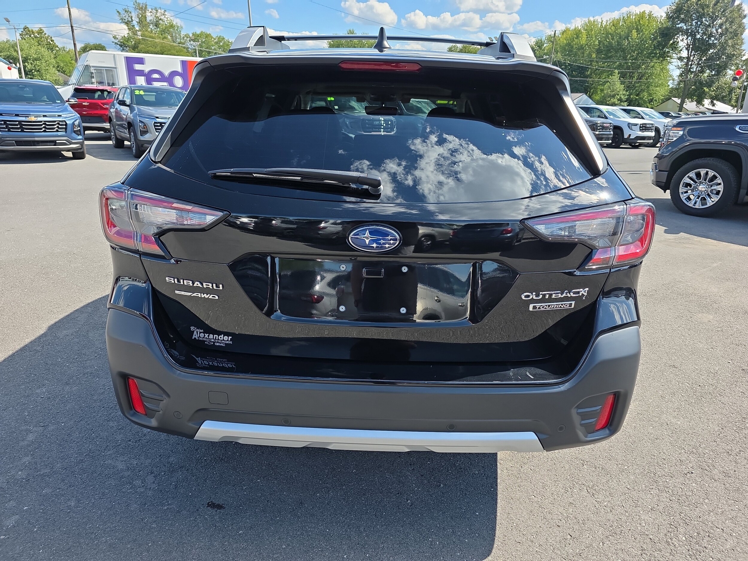 2022 Subaru Outback Touring photo 4