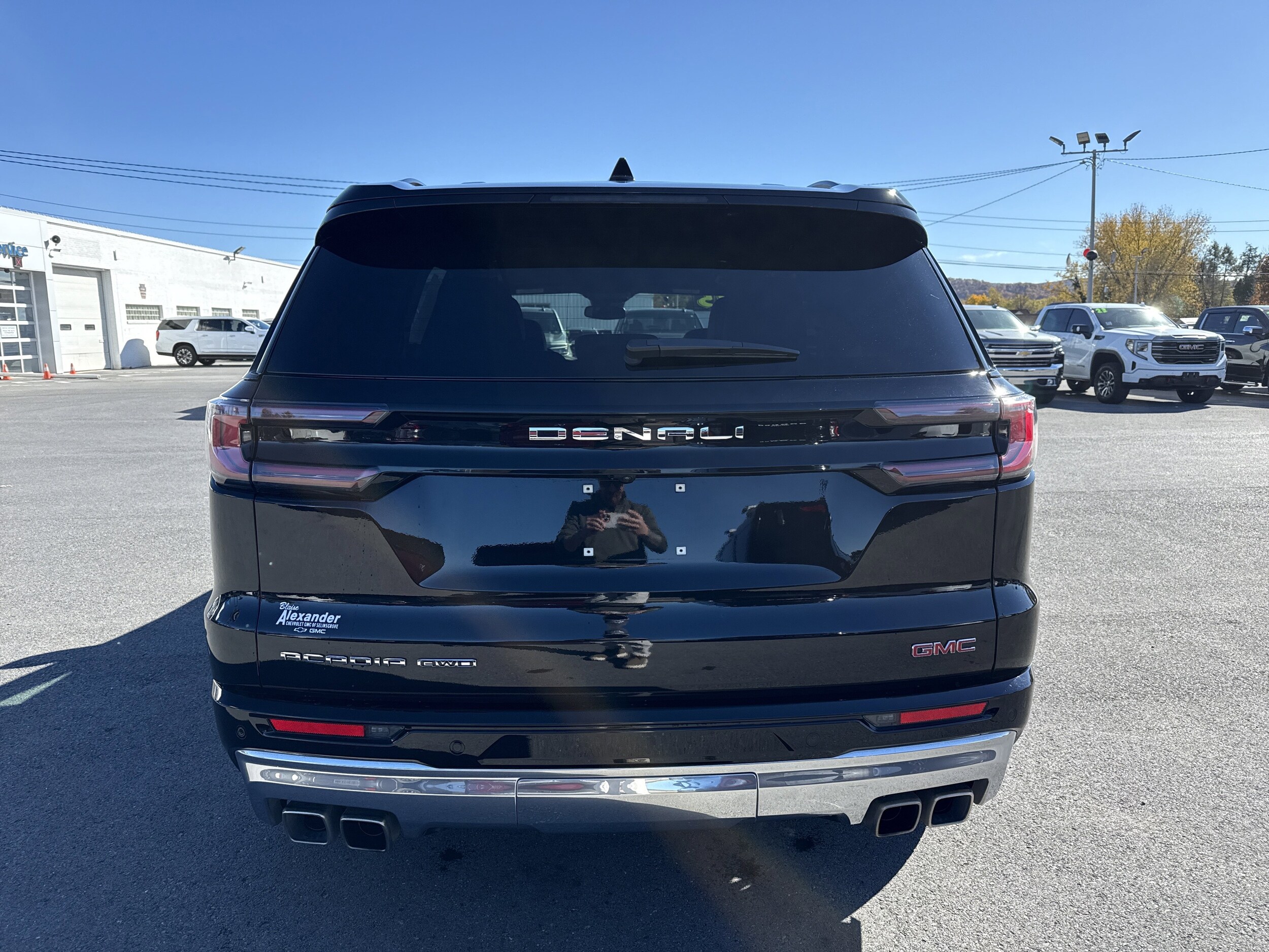 2025 Gmc Acadia Denali photo 3