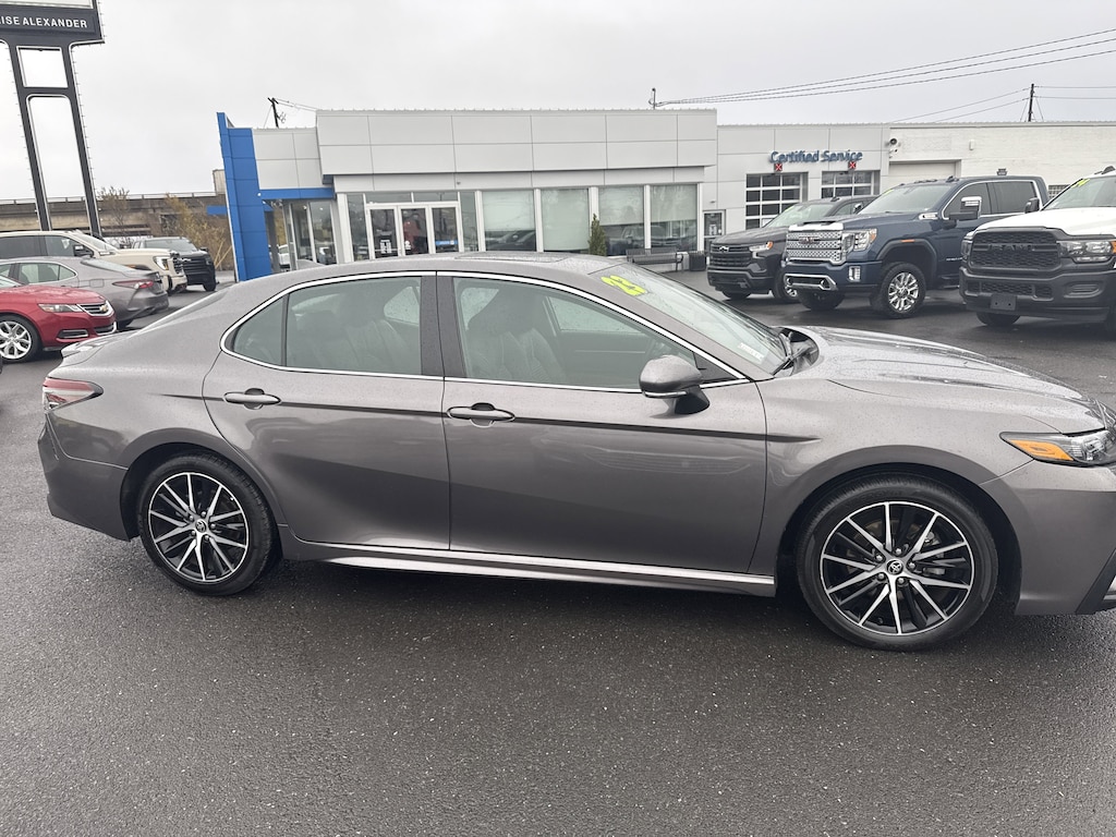 Used 2023 Toyota Camry SE Sedan